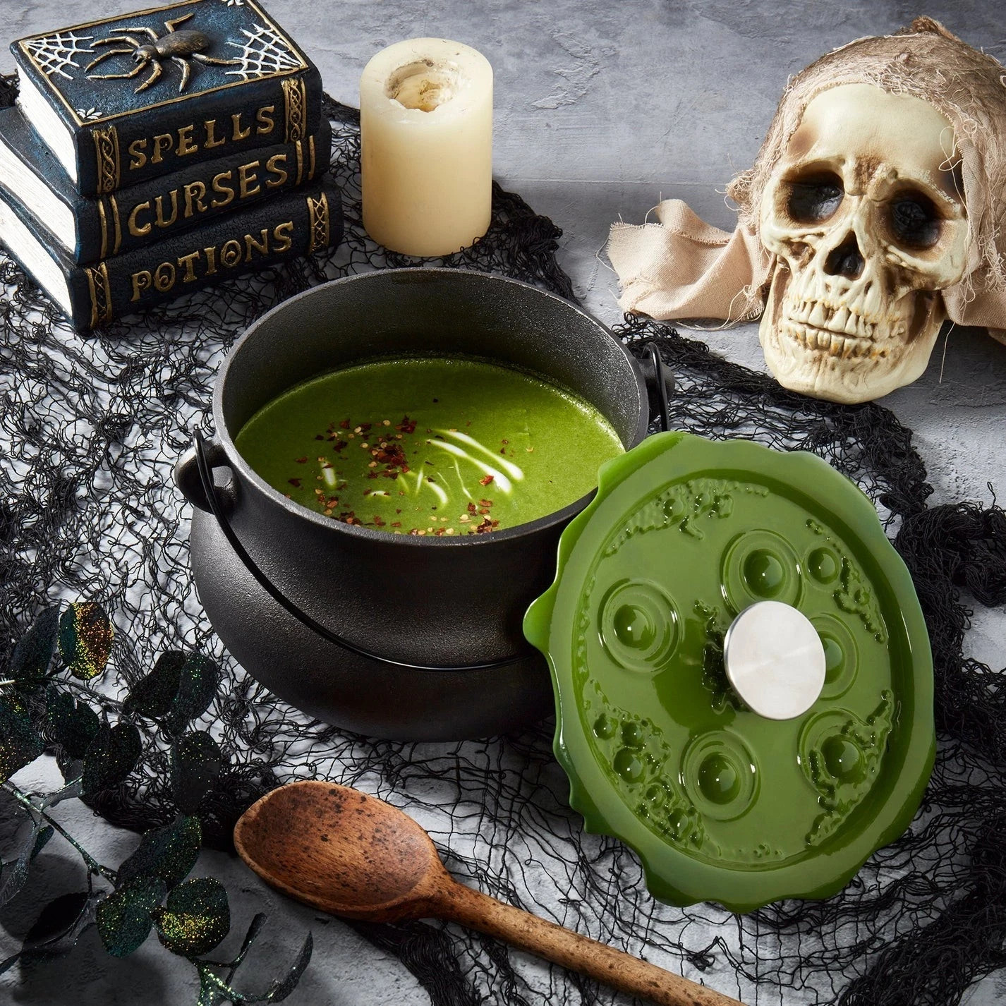 Smith and Clark 4 Quart Cast Iron Cauldron Green \'Bubbling\' Lid - 2026 Halloween