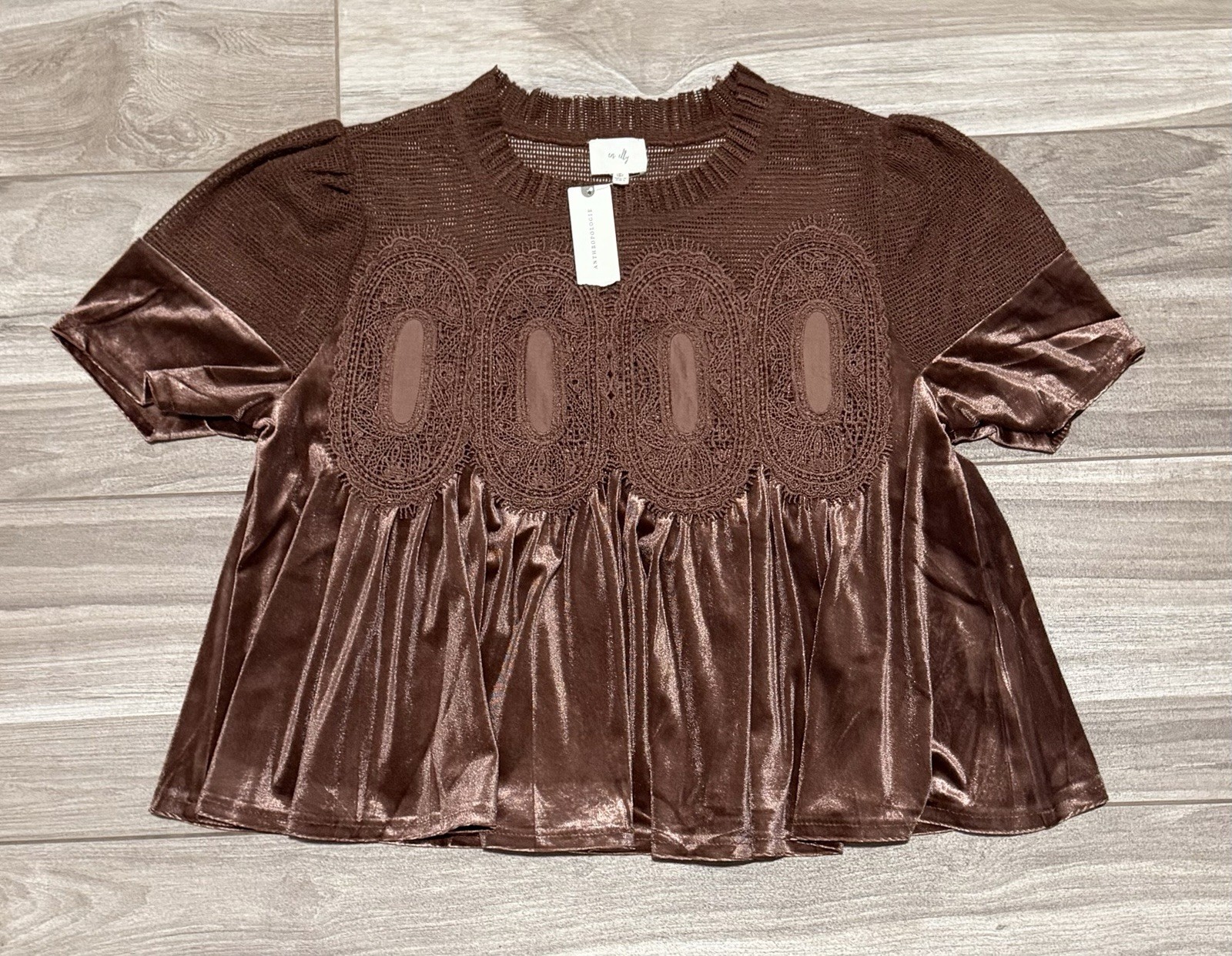 Size S - NWT Anthropologie En Elly Velvet Scallop Top Brown Size S - NWT Anthropologie En Elly Velvet Scallop Top Brown