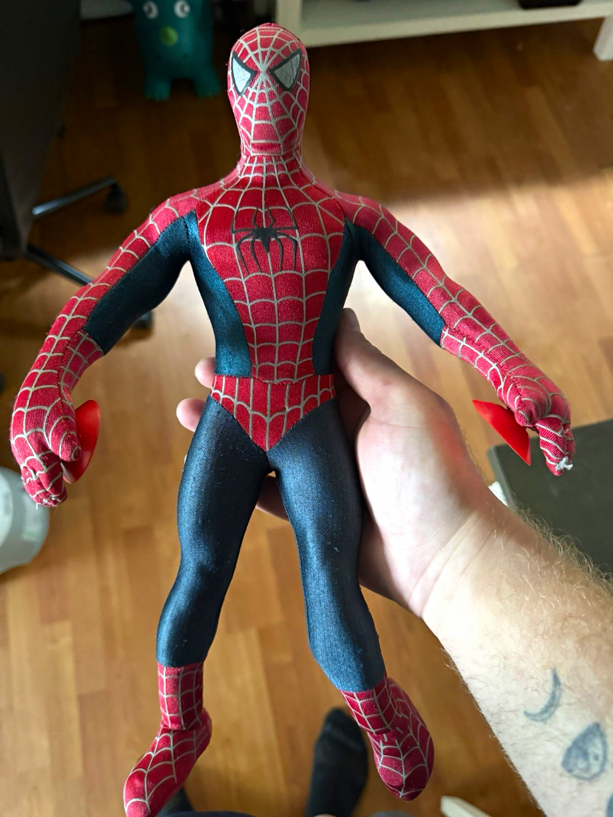 ToyBiz Spider-Man Action Figure 2002 Red/Blue/Black Fabric & Plastic