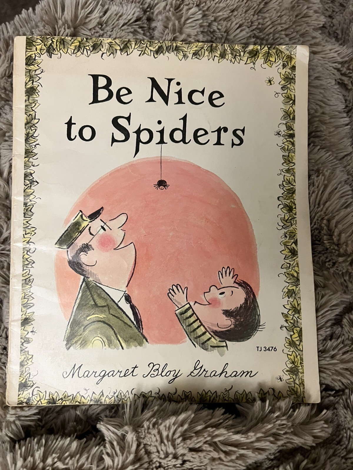 Be Nice to Spiders by Margaret Bloy Graham 1967 paperback vintage 