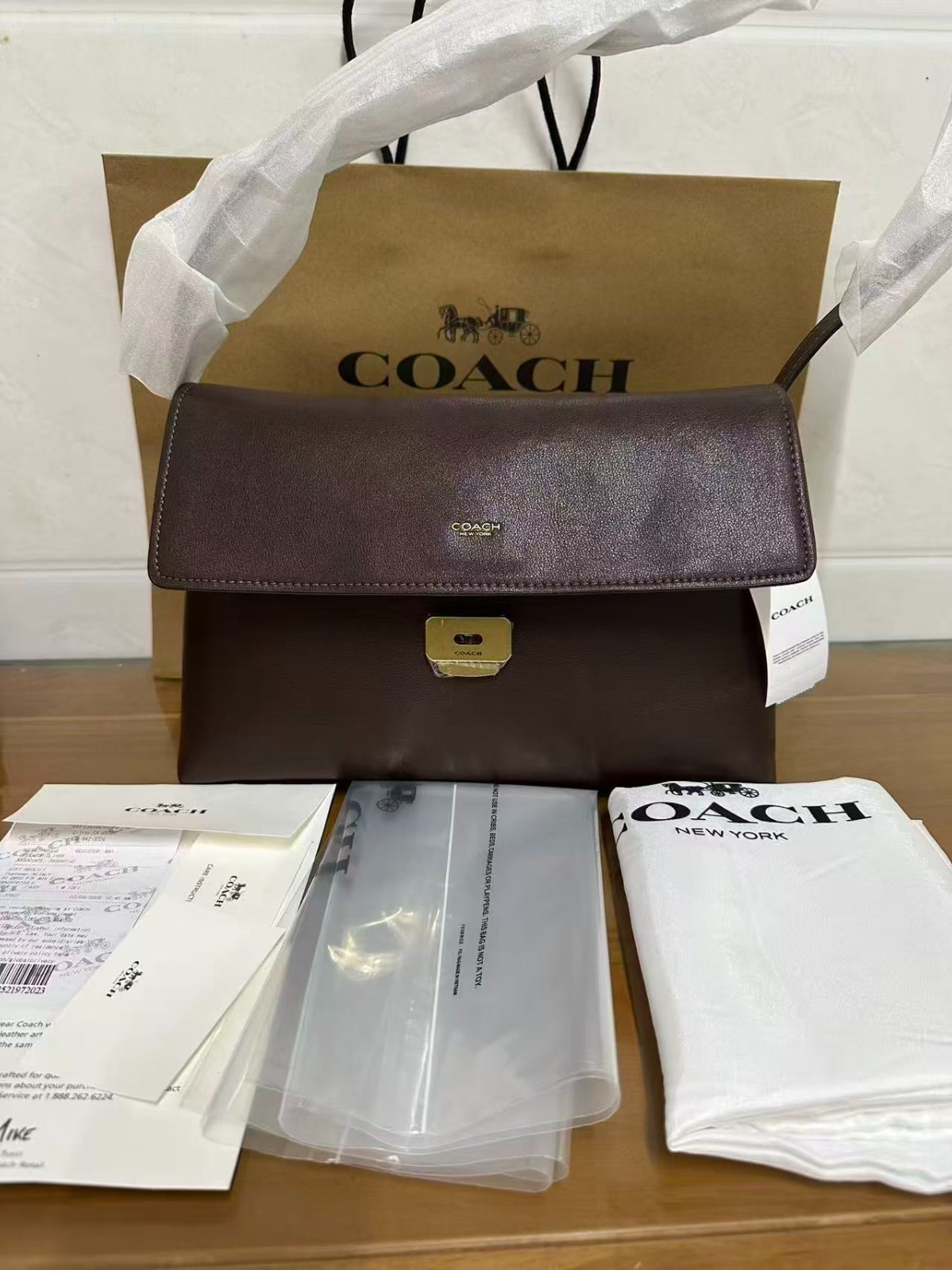 COACH CDS62 Chelsea Shoulder Bag 36 Maple Leather Official Outlet Bag 