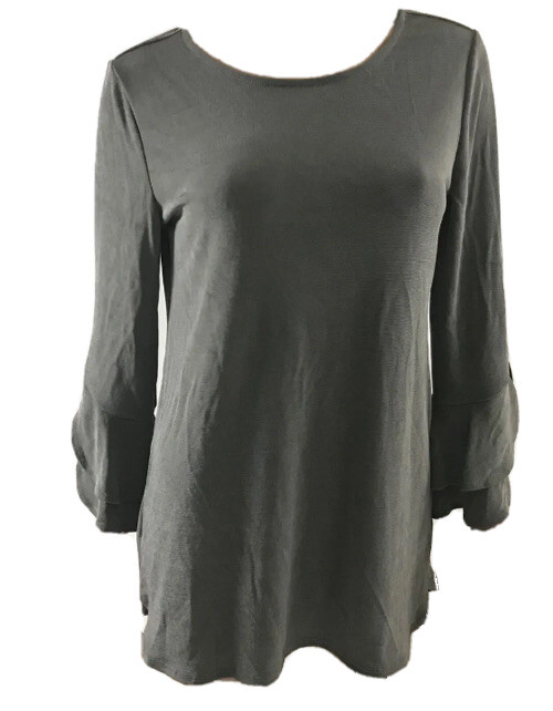 NWT $79.50 Chicos Traveler’s  Bell Sleeve Top Long  Sleeve GrayShirt Blouse