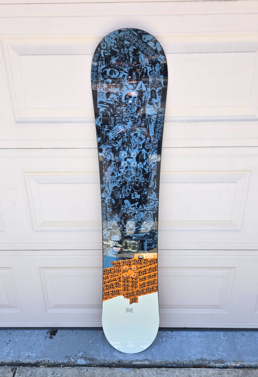 *RARE* FORUM YOUNGBLOOD Insert 155 Mid-Wide True Twin Snowboard - 10-Years - VG+