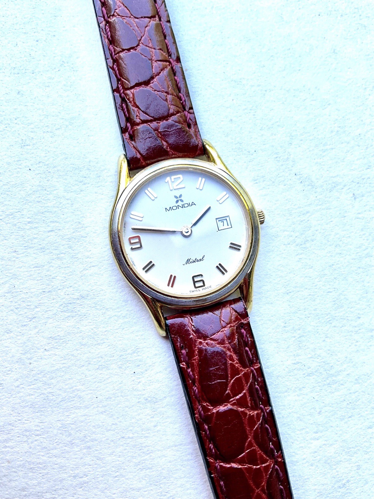 Woman’s Vintage ZENITH Mondia Mistral CLASSIC Watch In Beautiful Condition Woman’s Vintage ZENITH Mondia Mistral CLASSIC Watch In Beautiful Condition