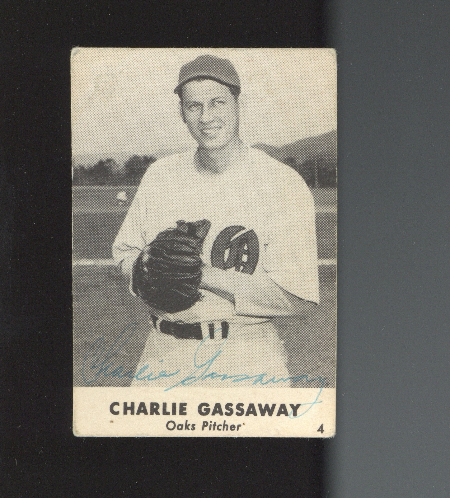 1947 Remar Bread Oakland Oaks #4 Charlie Gassaway SIGNED AUTO