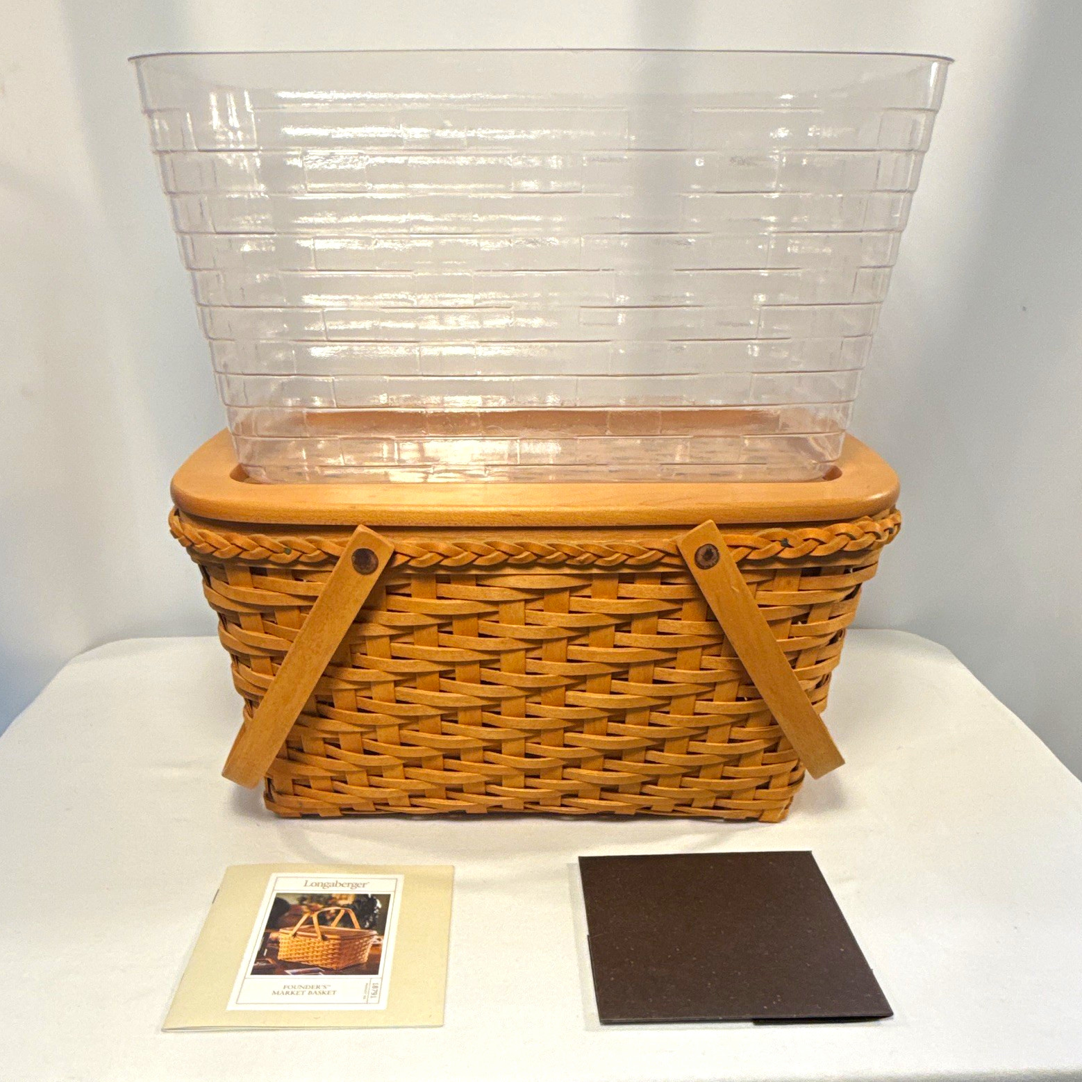 Longaberger Founder's Market Basket w/ Lid, Handles, Plastic Protector Longaberger Founder's Market Basket w/ Lid, Handles, Plastic Protector