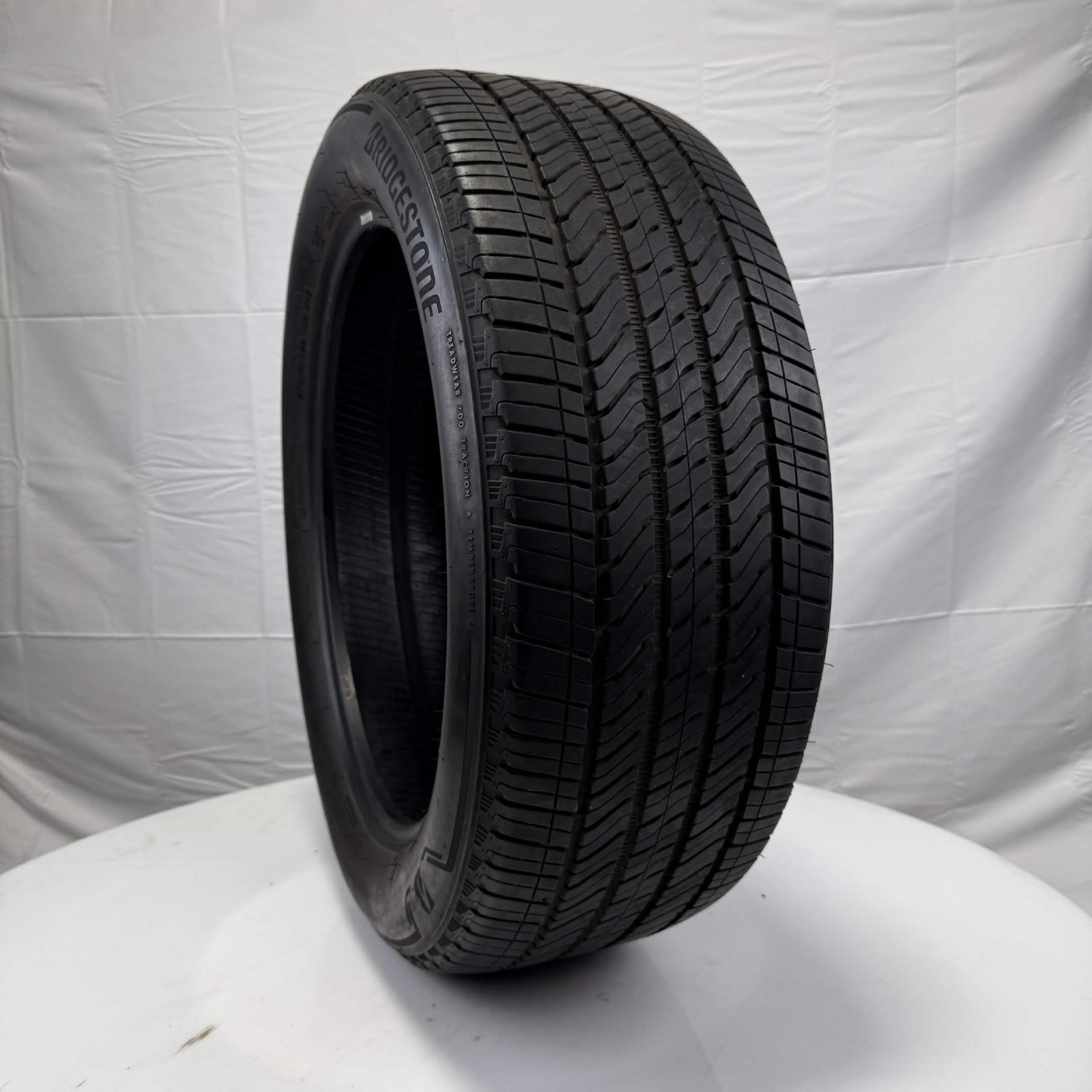 Used 275/50R22 Bridgestone Alenza A/S 02 111H 7.5/32 (DOT 21) Used 275/50R22 Bridgestone Alenza A/S 02 111H 7.5/32 (DOT 21)