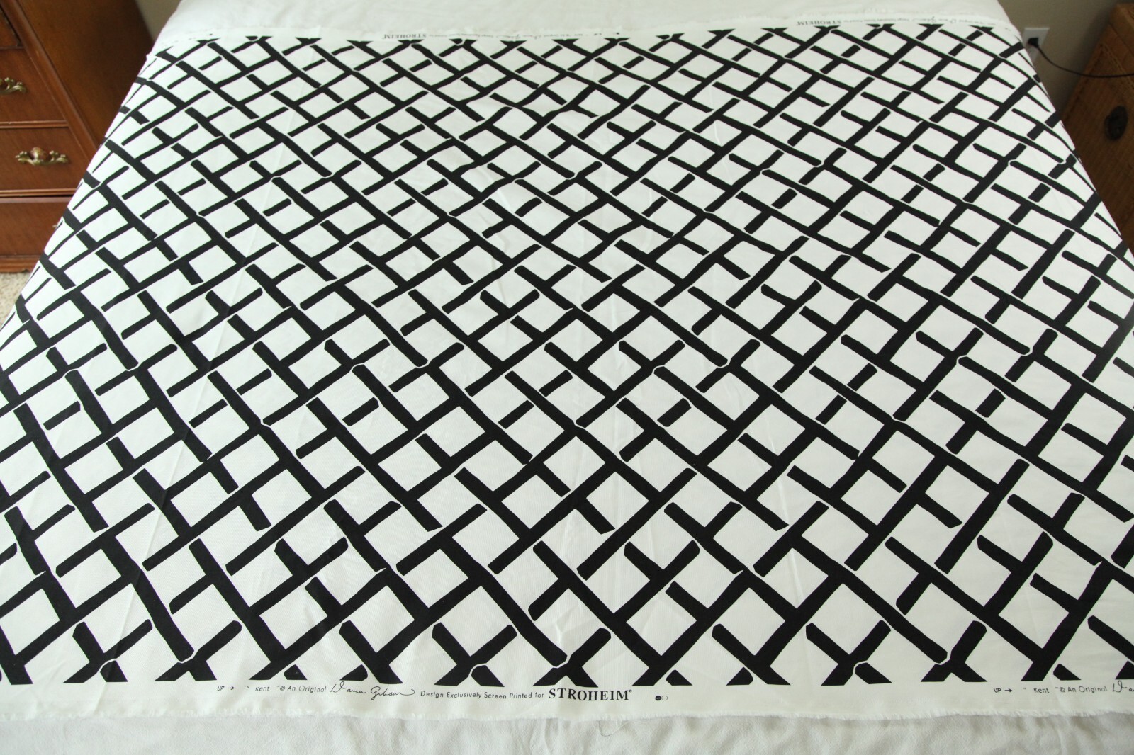 7Y Kent Dana Gibson Stroheim Upholstery Fabric Cotton Black White Weave Modern