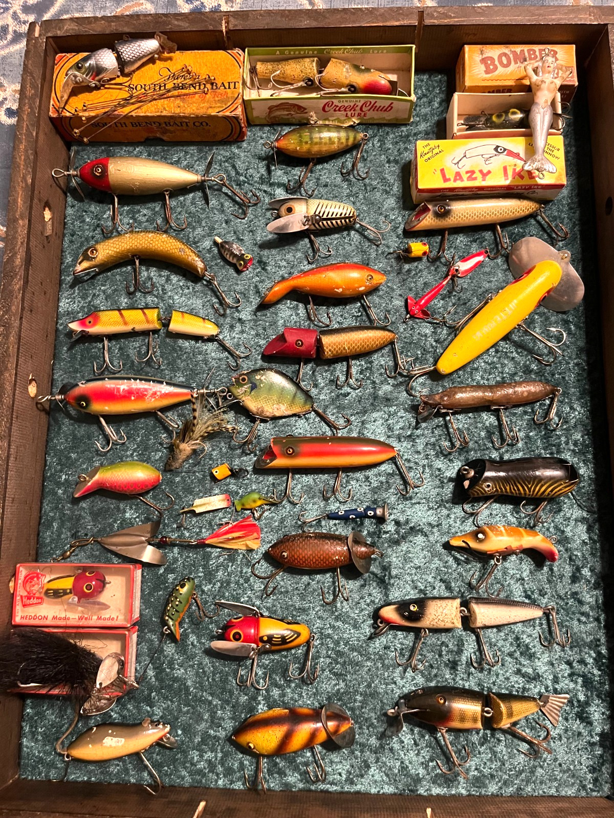 Vintage Fishing Lure Lot Heddon, South Bend, Creek Chub, Paw Paw & more
