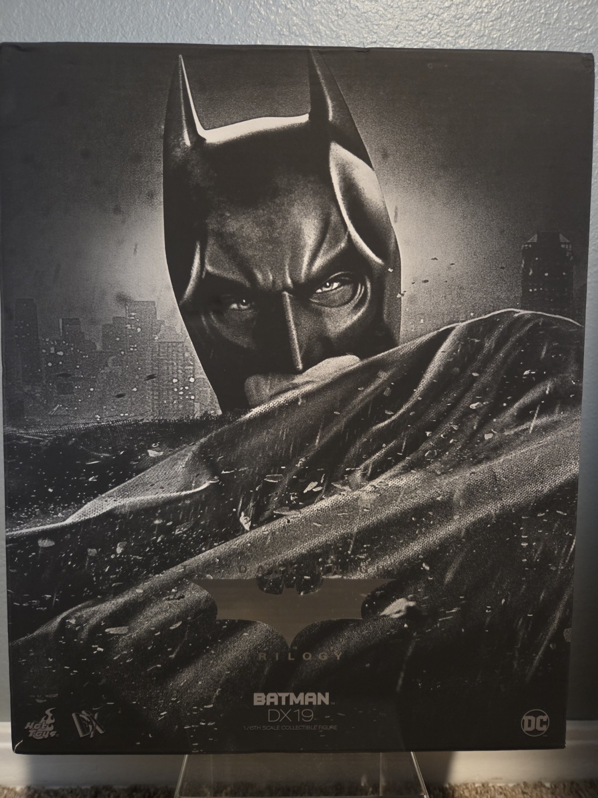 Hot Toys Batman DX19 1:6 Dark Knight Trilogy Action Figure
