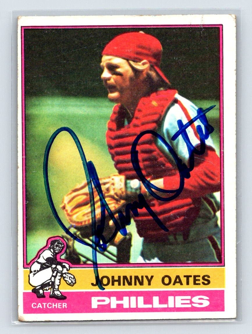 1976 TOPPS #62 JOHNNY OATES AUTOGRAPHED PHILLIES CARD