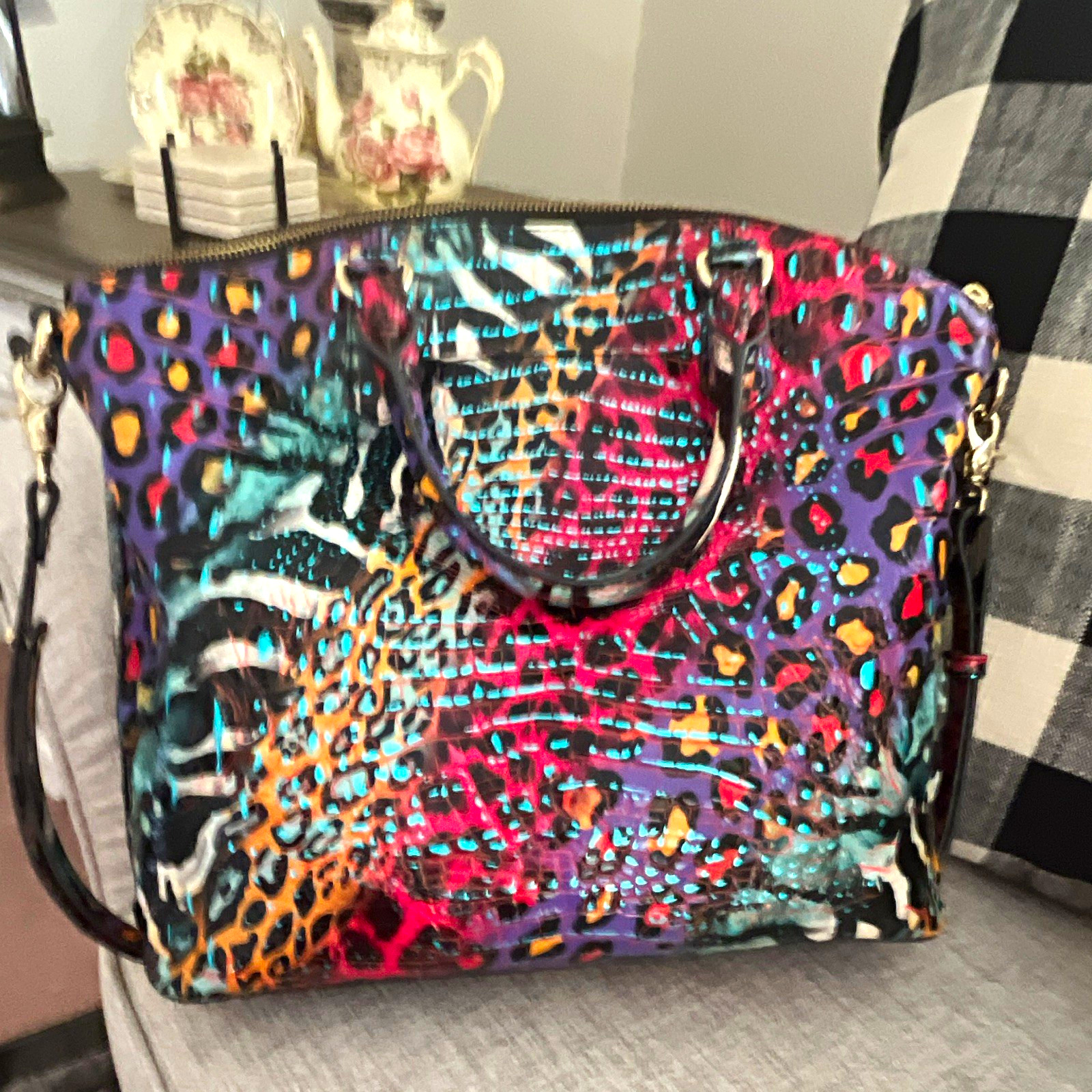 Women’s Brahmin Melbourne Large Animal Print Purse. Excellent condition .