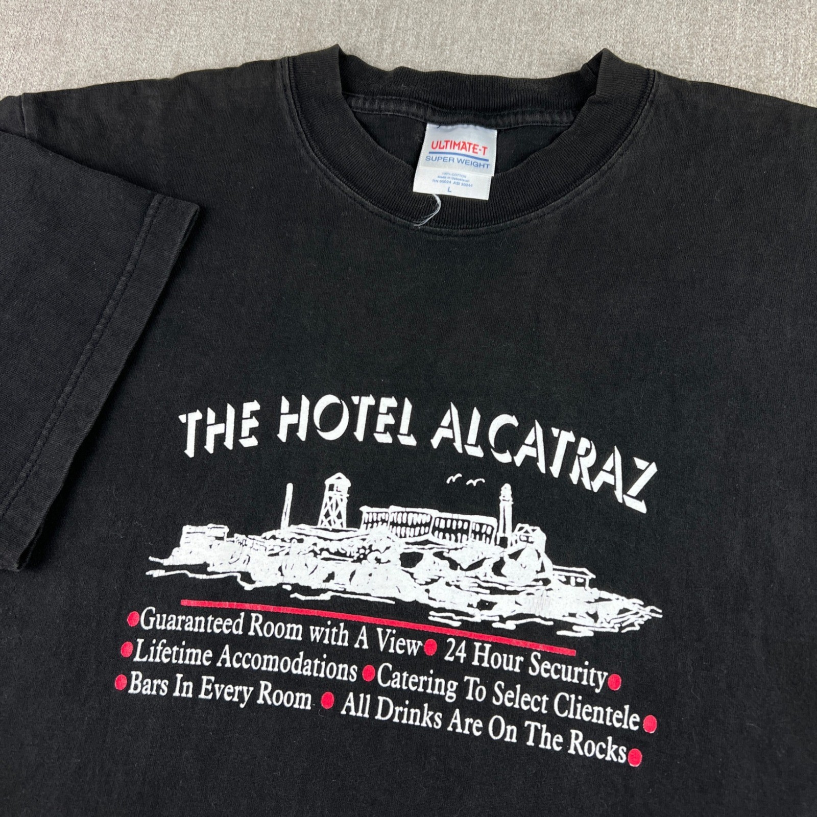 Vintage Alcatraz T-Shirt Mens L Black The Hotel Souvenir 90s Graphic Tee Humor