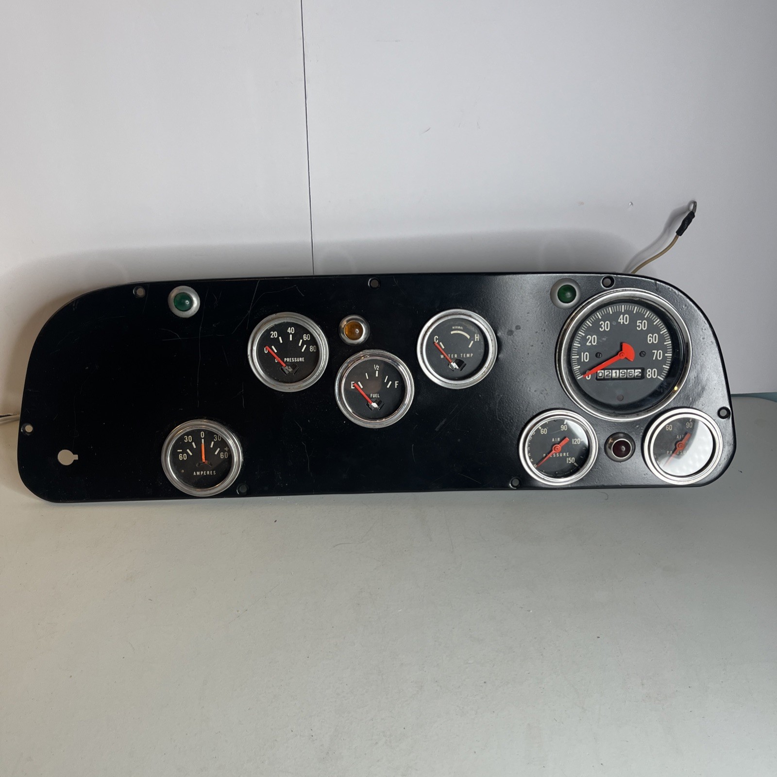 Vintage International Harvester Loadstar Gauge Cluster Speedometer IHC Working Vintage International Harvester Loadstar Gauge Cluster Speedometer IHC Working