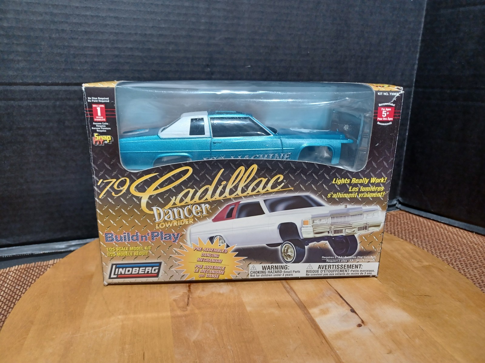 New Lindberg 1979 Ice Machine Blue Cadillac Dancer Hoppin Lowrider 1/25 In Box New Lindberg 1979 Ice Machine Blue Cadillac Dancer Hoppin Lowrider 1/25 In Box