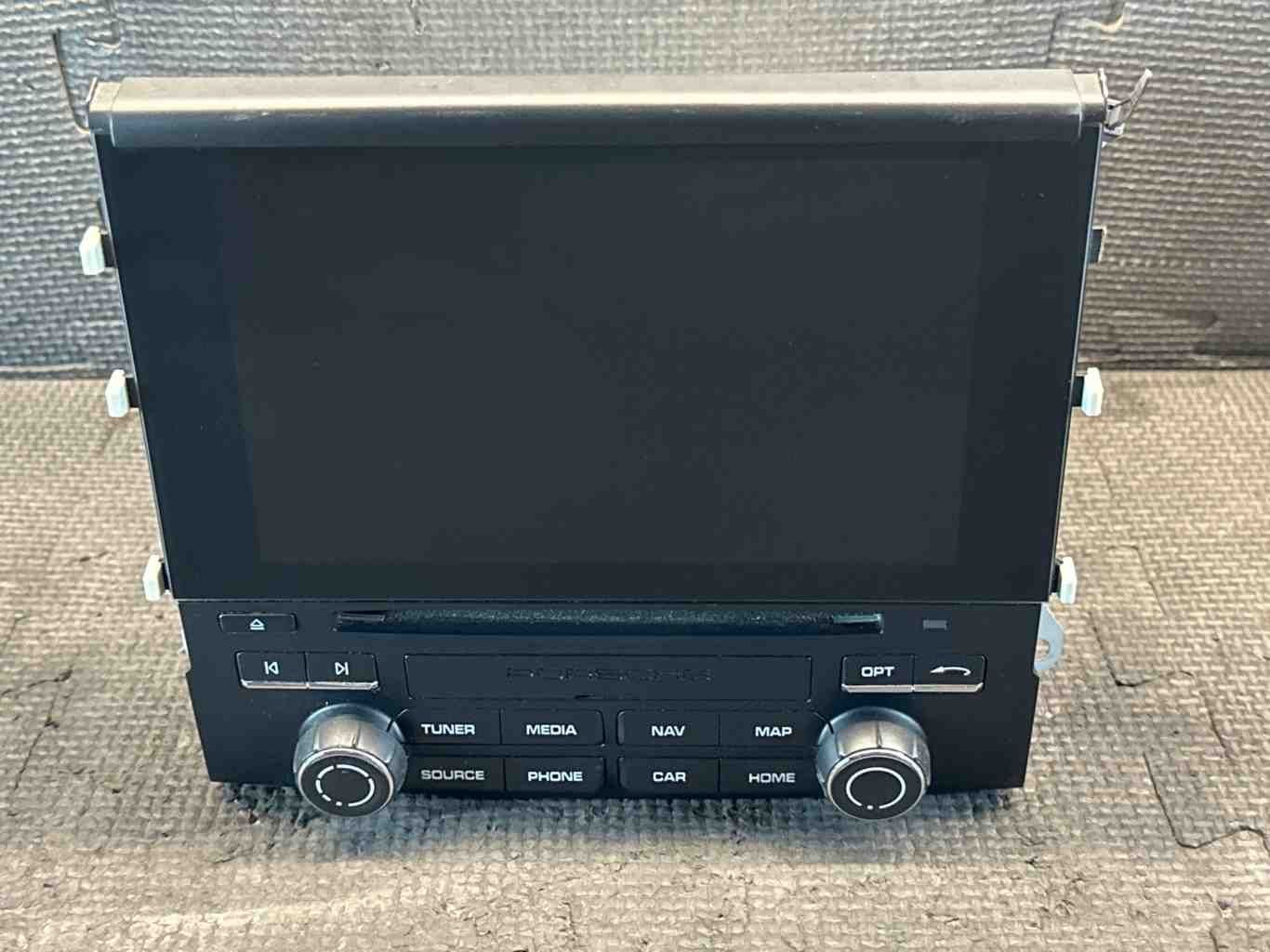 17 18 PORSCHE CAYENNE RADIO RECEIVER 9P1035880H