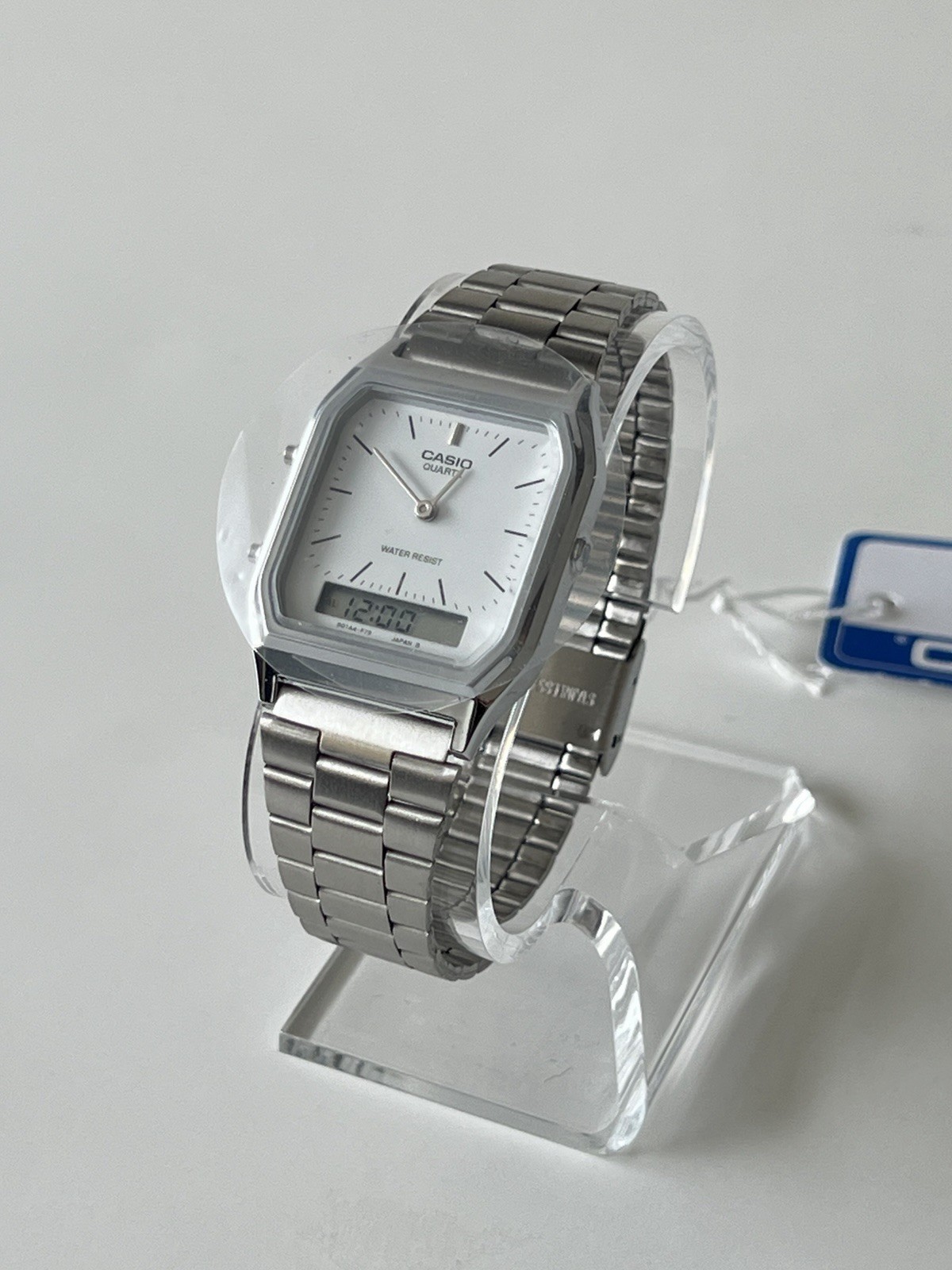 Casio Collection Unisex Adult White Dial Analog & Digital Watch AQ-230A-1D