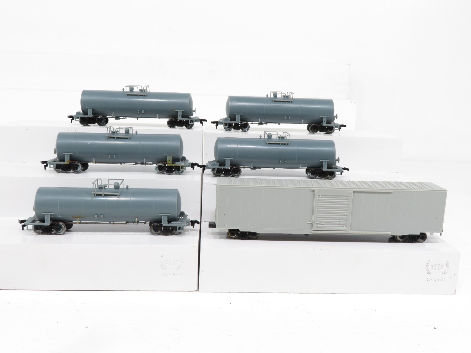 Atlas HO Undecorated Lot of Freight Cars AS-IS 13577 