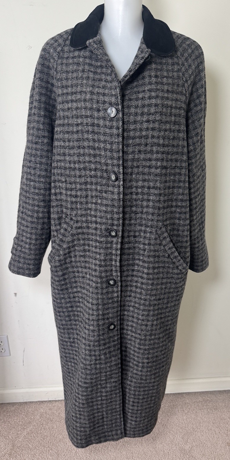 VTG LL Bean Wool Houndstooth Coat Long Suede Leather Collar Womens Medium Gray VTG LL Bean Wool Houndstooth Coat Long Suede Leather Collar Womens Medium Gray