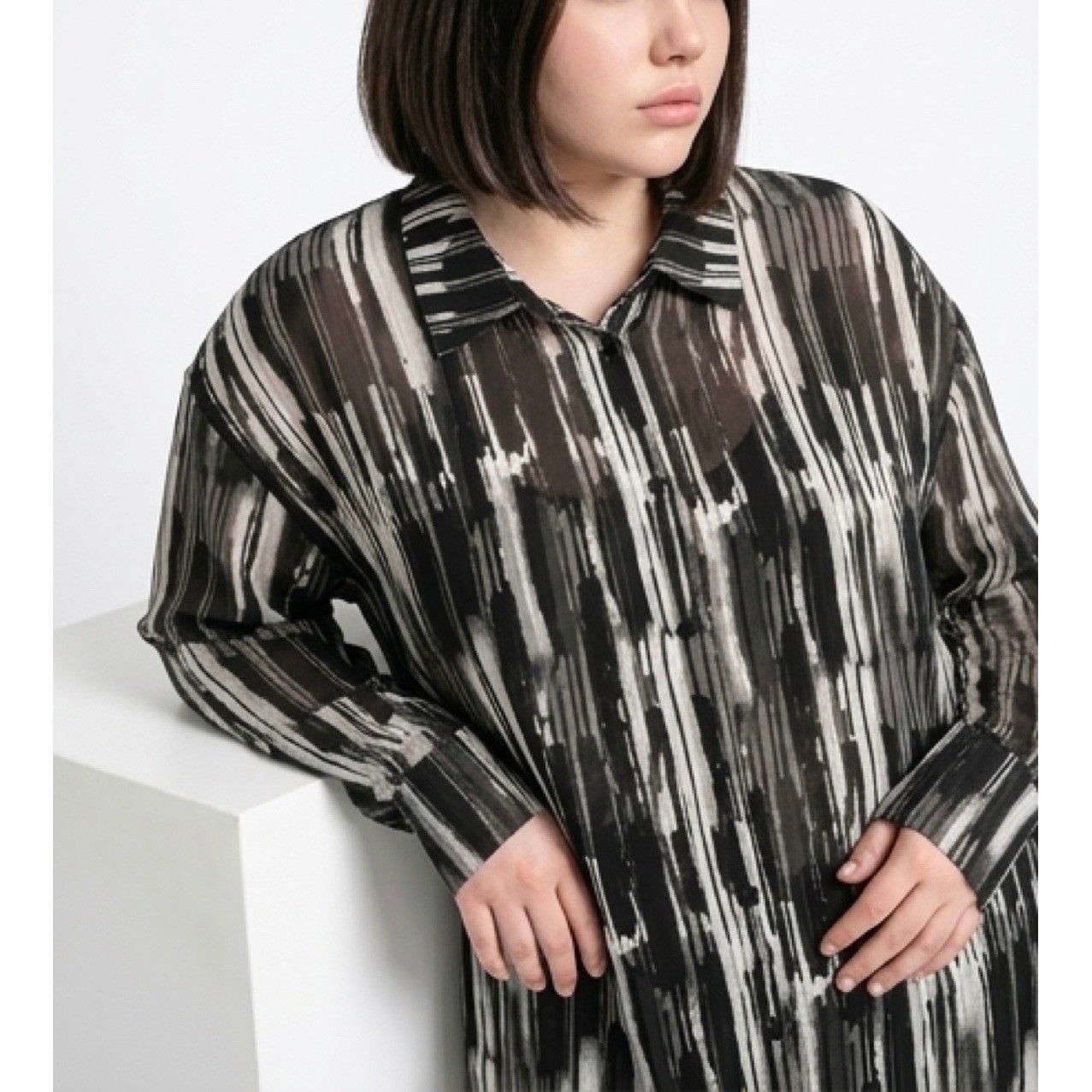 Worthington Womens XL Black White Abstract Brushstroke Button Down She Blouse