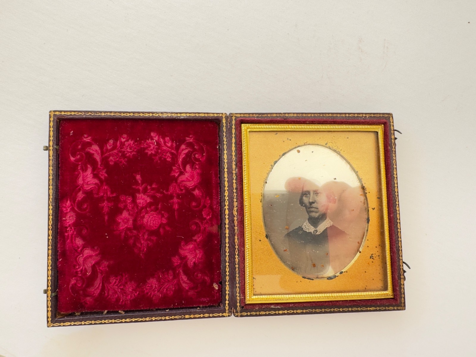 Antique Quarter Plate Daguerreotype Portrait Woman 1850s Leather Case