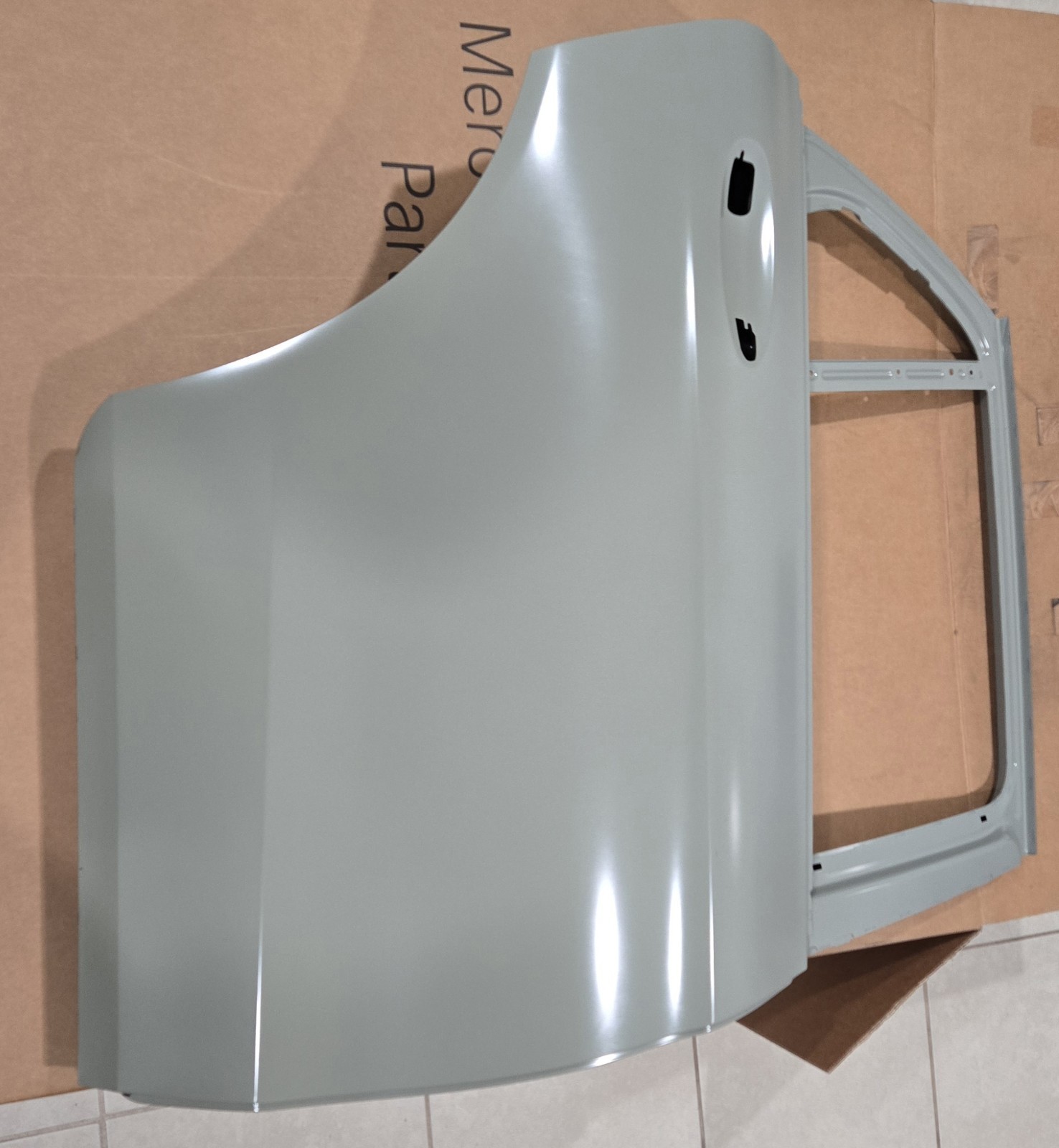 NEW Genuine Mercedes-Benz Right Rear Door Shell A 253-730-74-04