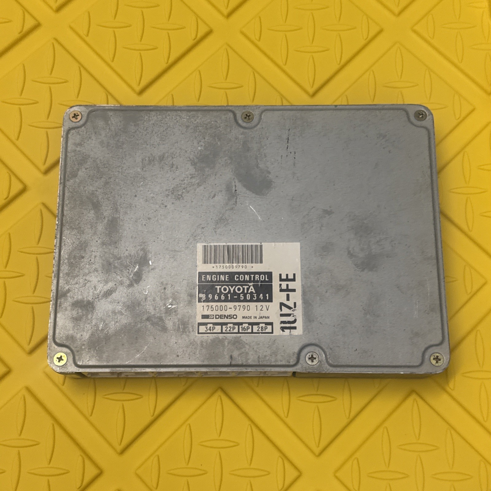 1995 1996 1997 LEXUS LS400 ENGINE CONTROL COMPUTER MODULE ECU ECM 89661-50341 1995 1996 1997 LEXUS LS400 ENGINE CONTROL COMPUTER MODULE ECU ECM 89661-50341