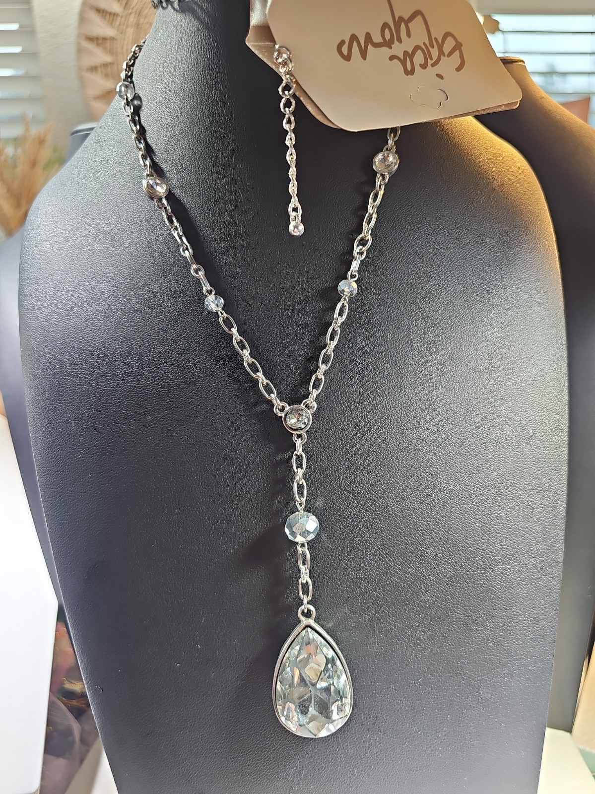 ERICA LYONS Large Rhinestone Glass PIZZAZZ Necklace