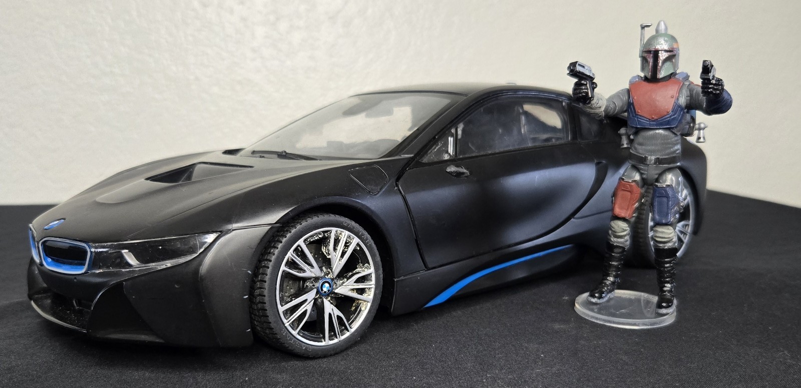 BMW i8- 1/14 Scale BMW i8- 1/14 Scale