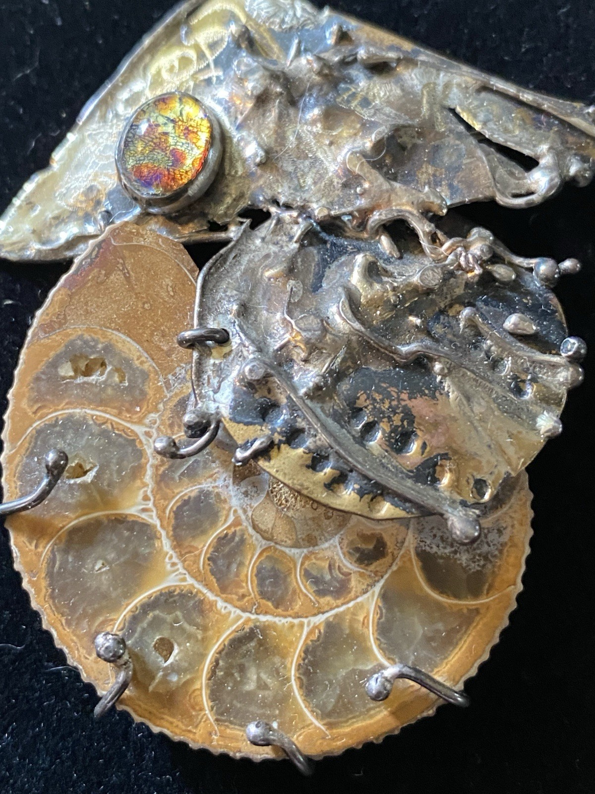 VTG CATHLEEN MCLAIN Artisan Brutalist Modernist Brooch Ammonite Fossil Pin