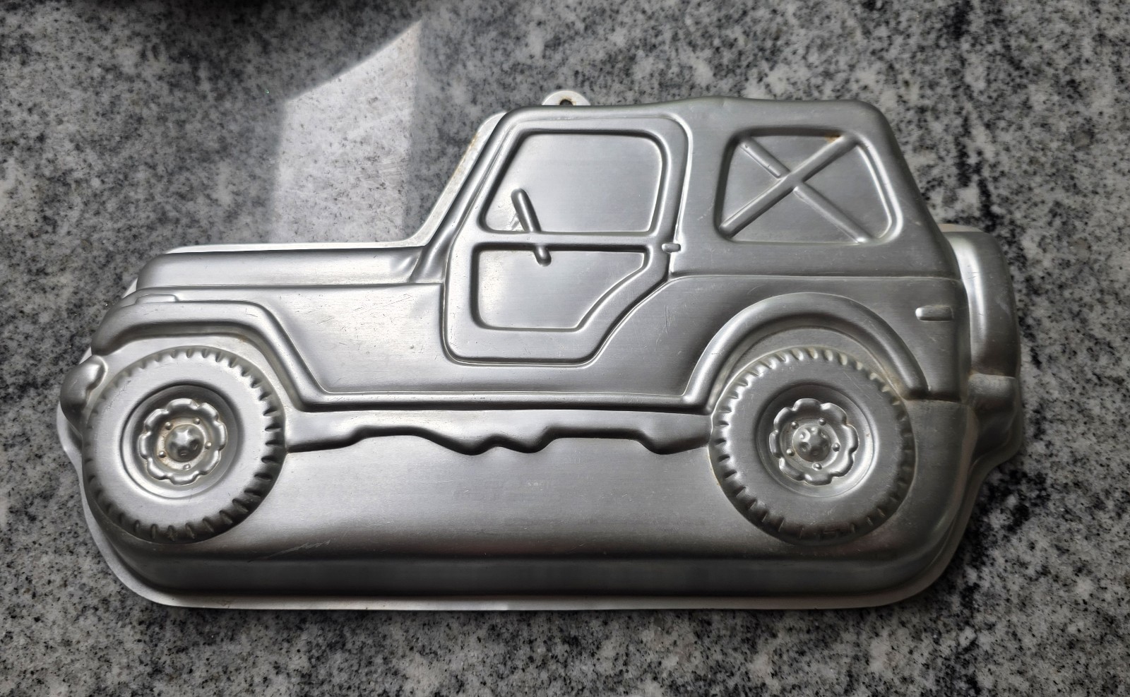 Wilton 1980 Free Wheelin' 4x4 Truck Cake Pan 502-1565 Vintage Cake Mold