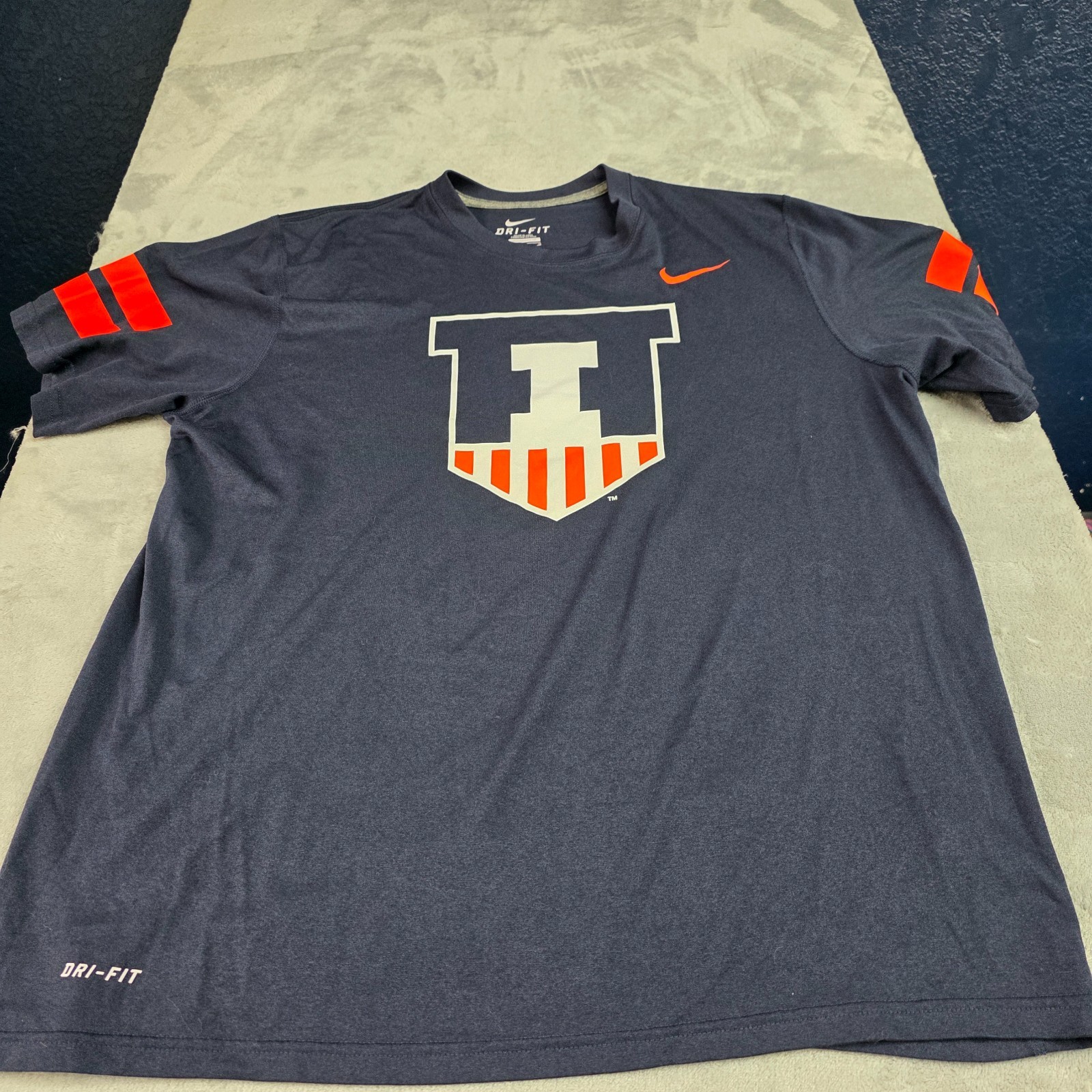 Illinois Fighting Illini Shirt Mens Sz Lg Navy NCAA Football Nike Dri Fit