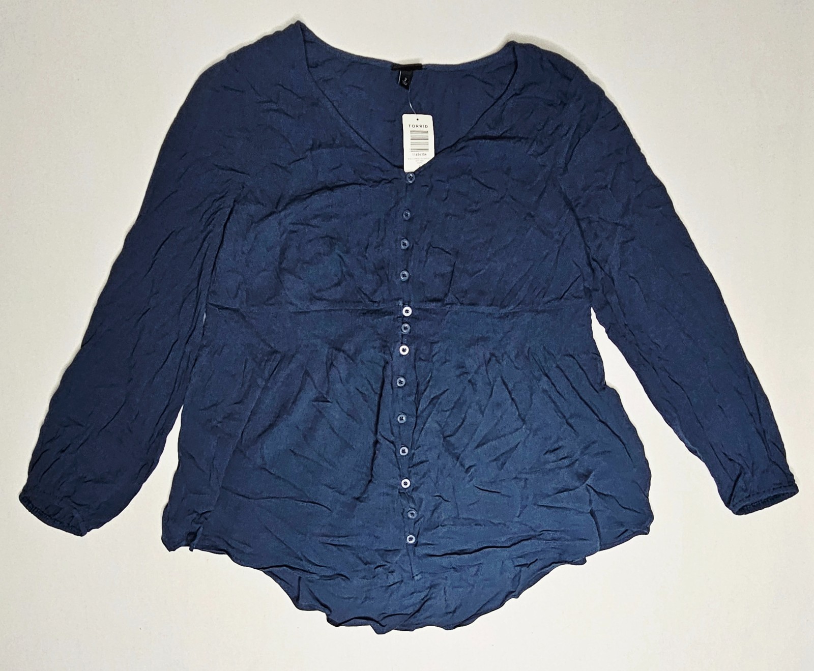 Torrid Women\'s Blouse Top Blue Rayon V-Neck Long Sleeve Button-Front Preppy 2