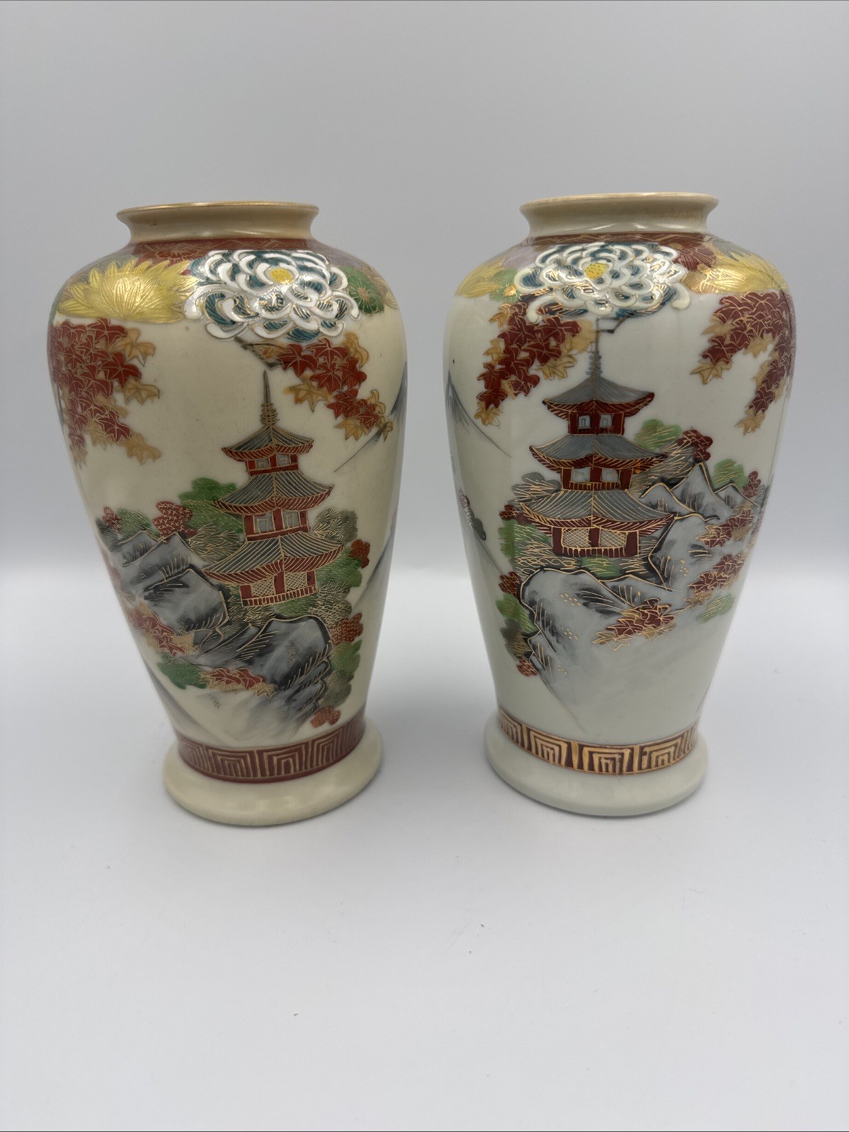 Vintage Japanese Kutani Earthenware Vases Pair Satsuma Style Pagoda 7.25