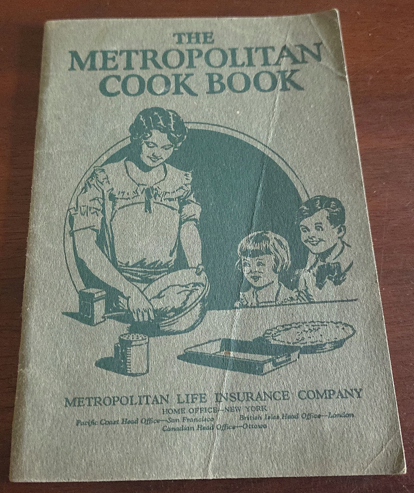 VTG 1930 The Metropolitan Cook Book Recipe Booklet Life Insurance Co Ephemera