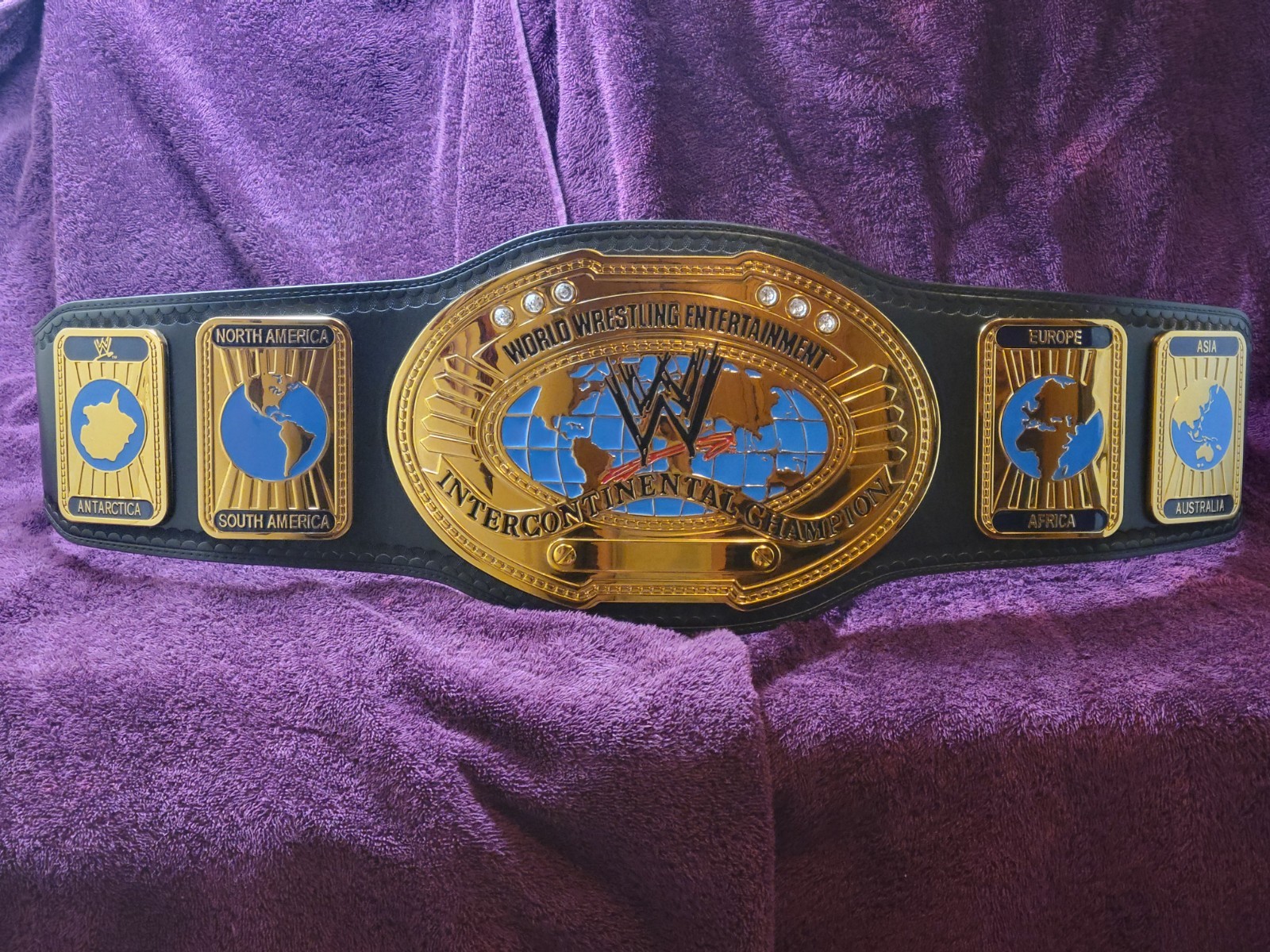 WWE scratch logo Attitude Era Intercontinental Championship oval Shop 4mm