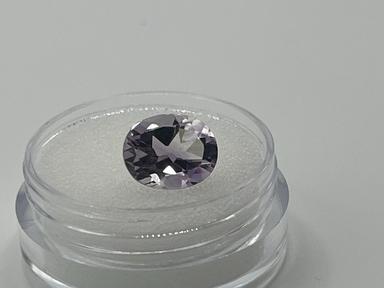 Natural Purple/Lavender Spinel — 2.45 ct — Gemologist Verified Natural Purple/Lavender Spinel — 2.45 ct — Gemologist Verified
