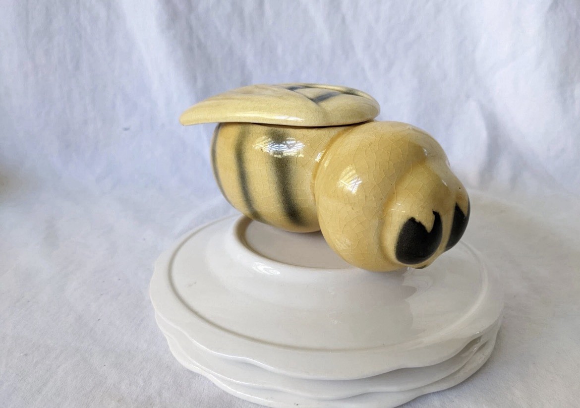 Vintage Yellow Black Honey Bee Honey Pot with Lid Japan EUC Vintage Yellow Black Honey Bee Honey Pot with Lid Japan EUC
