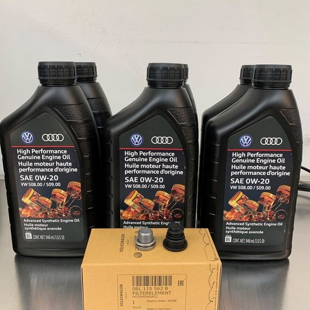 Volkswagen Volkswagen 0w20 Oil Change Kit VW020