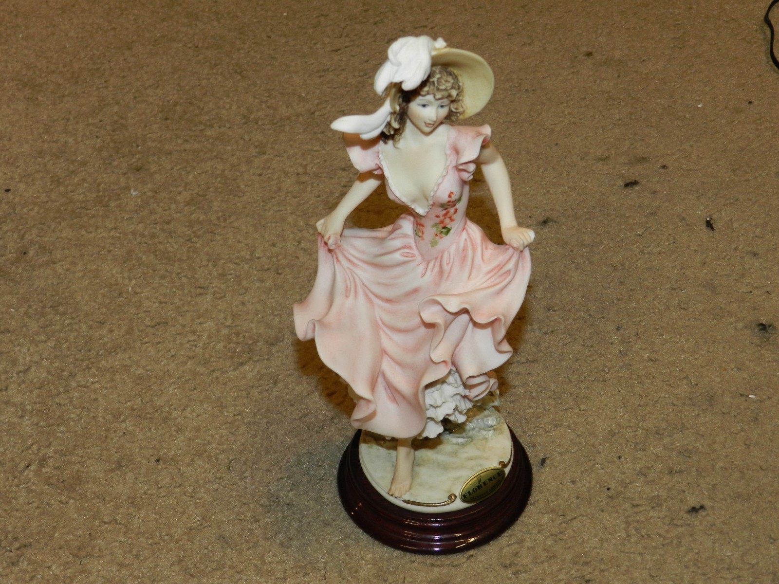Giuseppe Armani Florence 163 C 