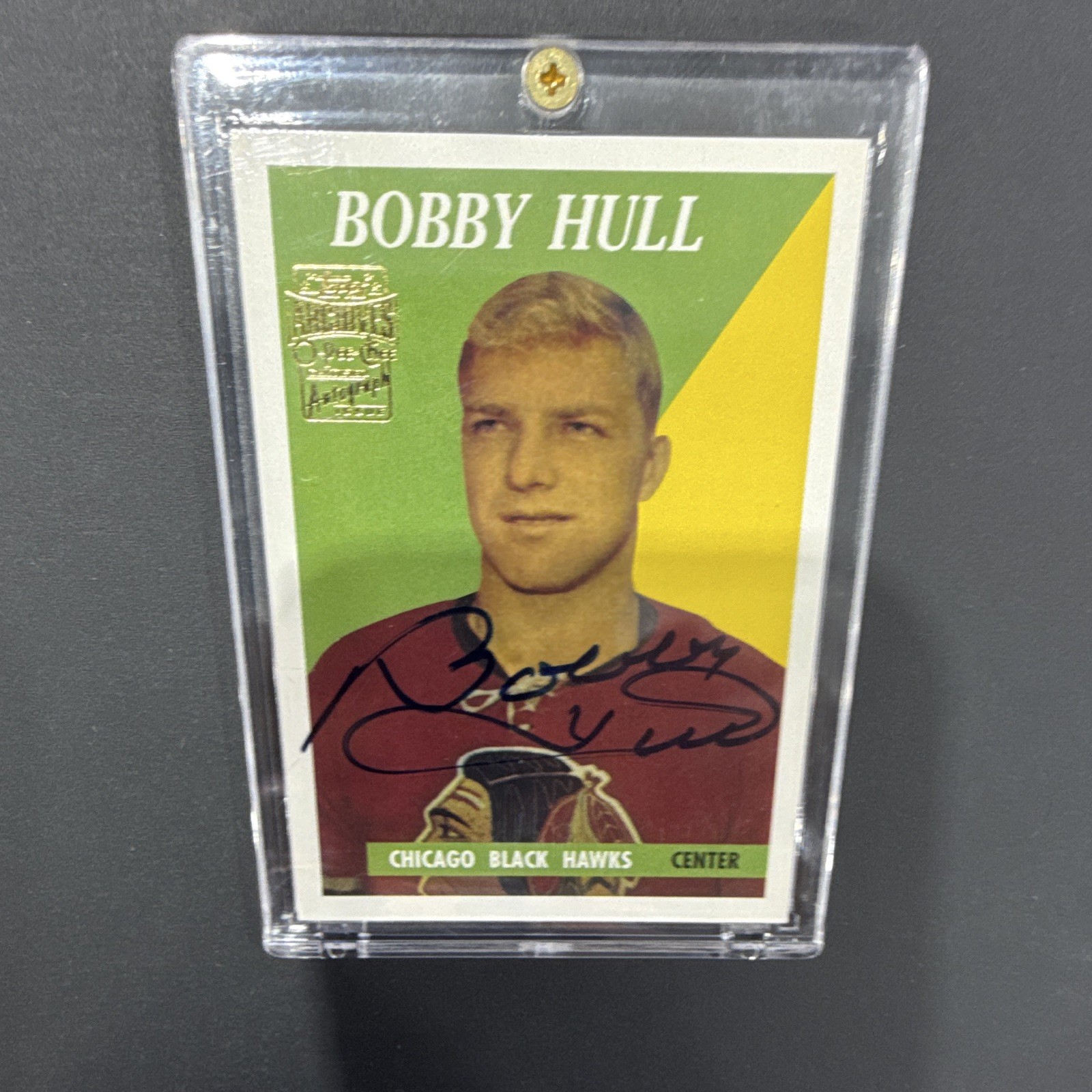 Topps 2002 O-Pee-Chee Archives Reprint Bobby Hull Auto #66 Chicago Black Hawks Topps 2002 O-Pee-Chee Archives Reprint Bobby Hull Auto #66 Chicago Black Hawks