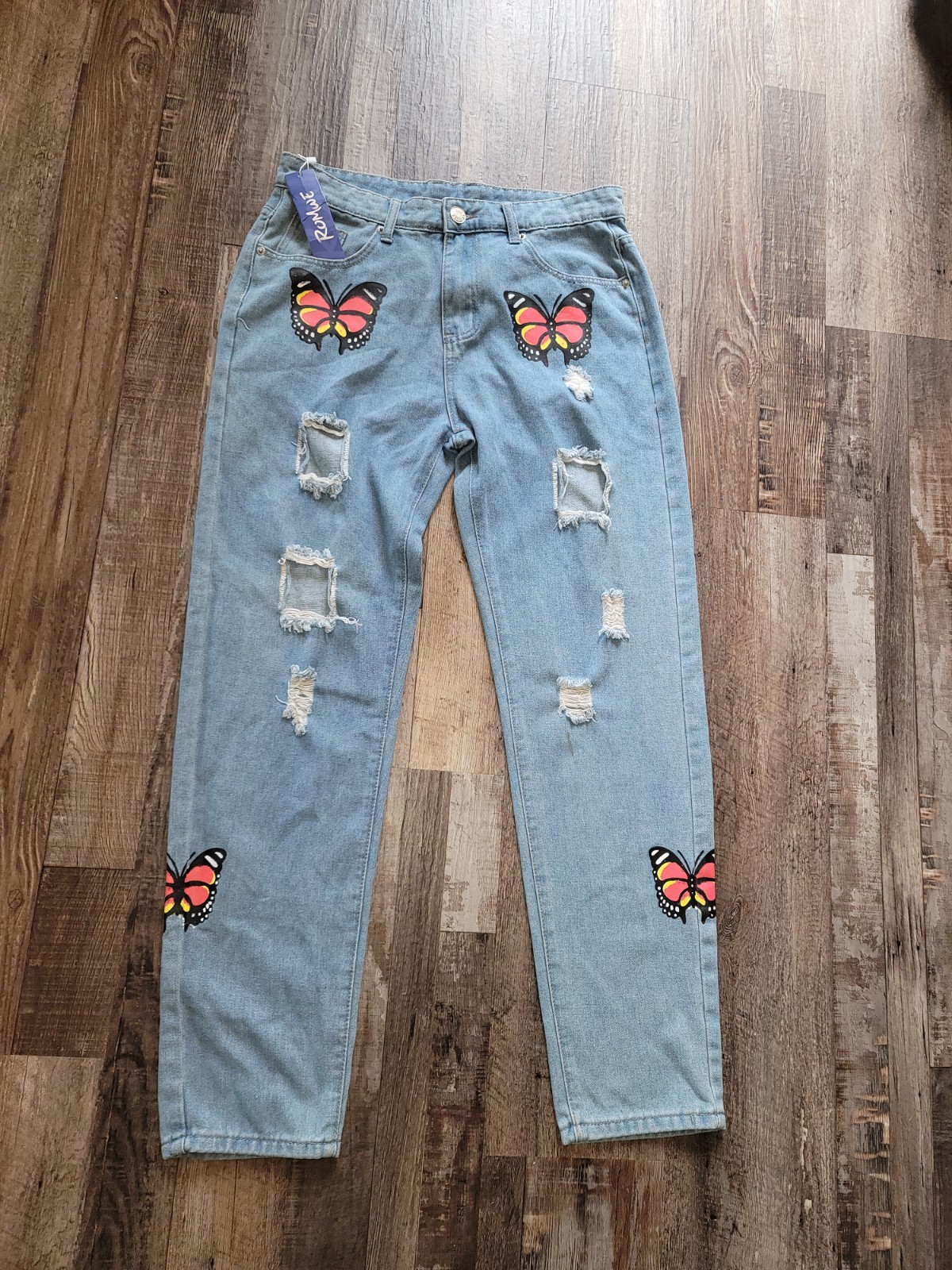 NWT Romwe Straight Leg Butterfly Distressed Jeans Womens Size 32 Medium Wash