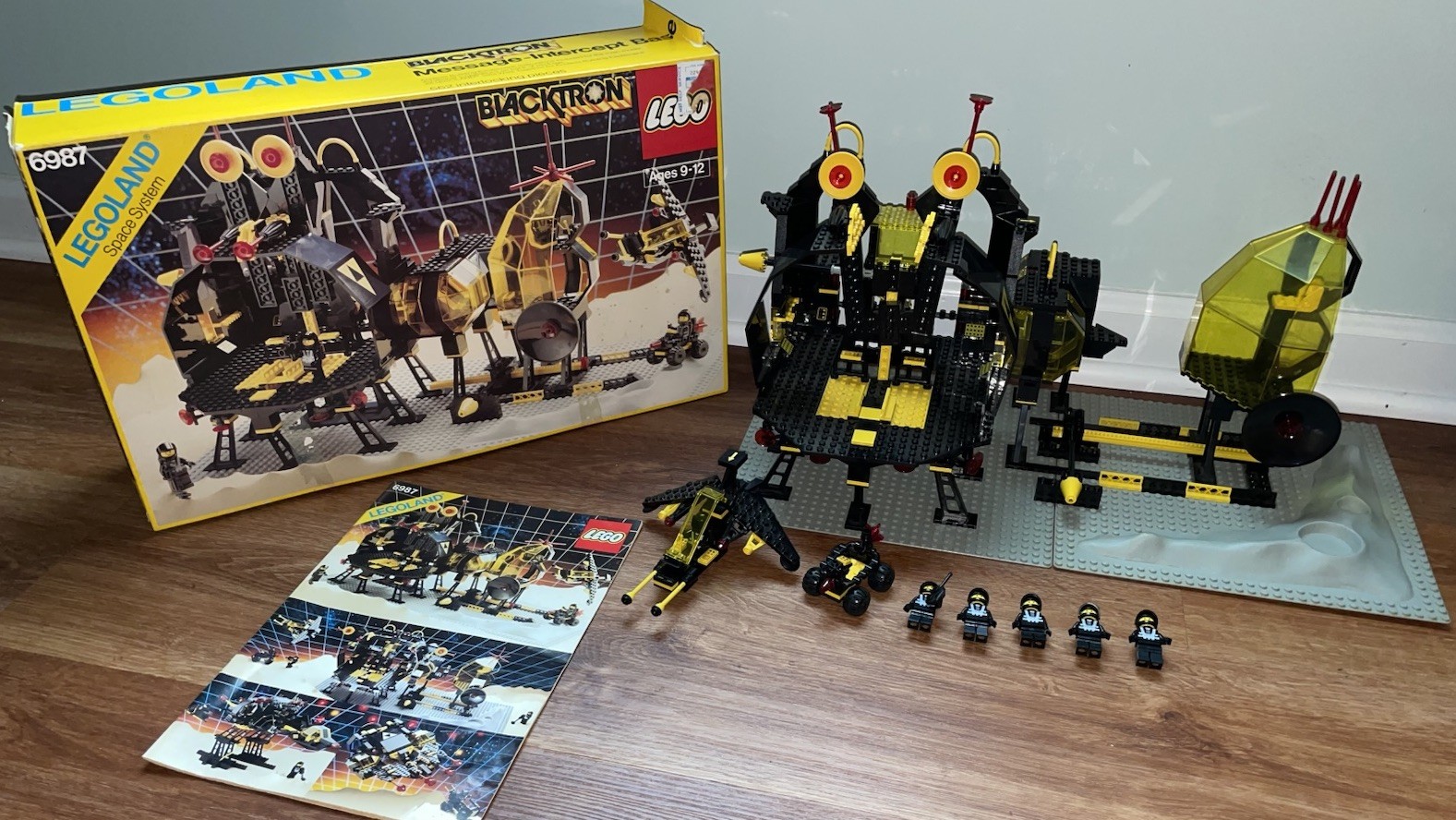 Lego Blacktron Message-Intercept Base 6987 95% Complete W/Box & Instructions