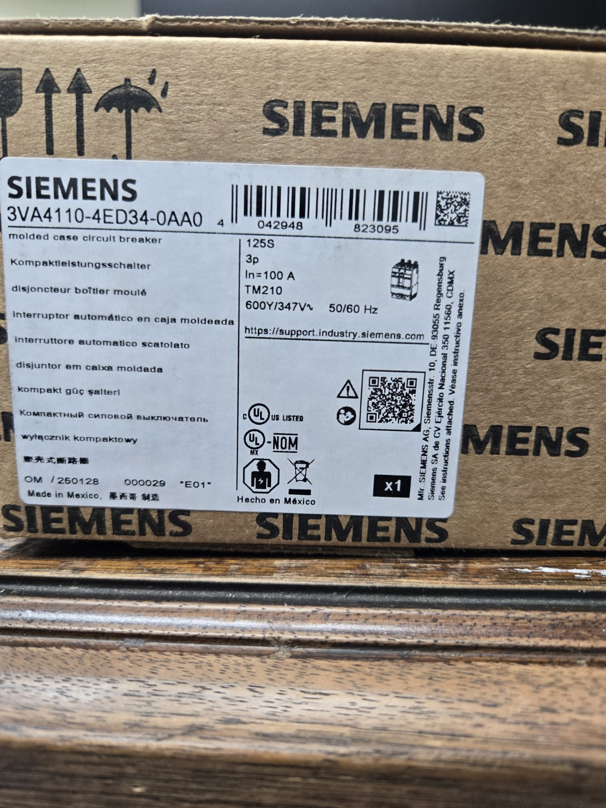 3VA4110-4ED34-0AA0 SIEMENS NEW IN BOXES (6 AVAILABLE) 3P 100A 