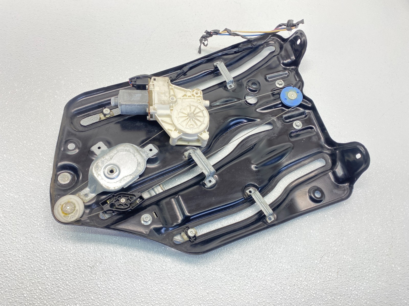 07-14 BMW E93 328 335 M3 Convertible Rear Right Side Window Regulator Motor OEM✅