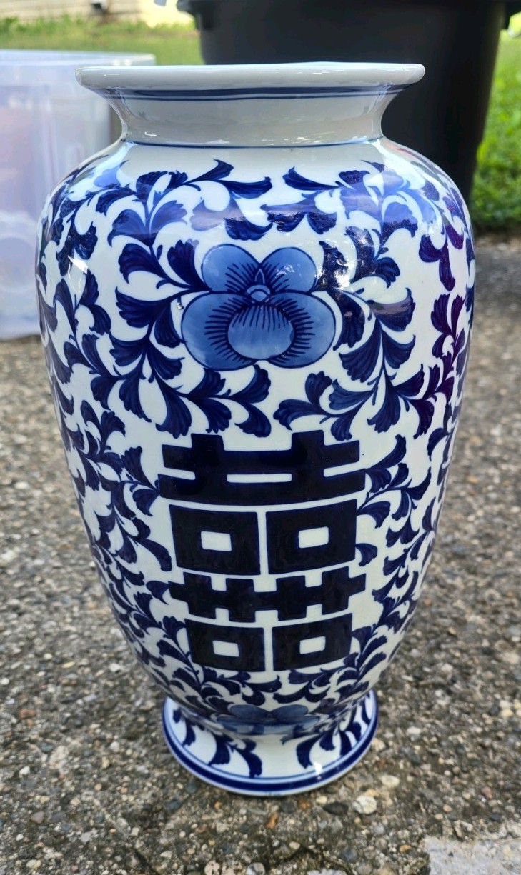 Vintage Bombay Chinoiserie Blue & White 14\ Vintage Bombay Chinoiserie Blue & White 14\
