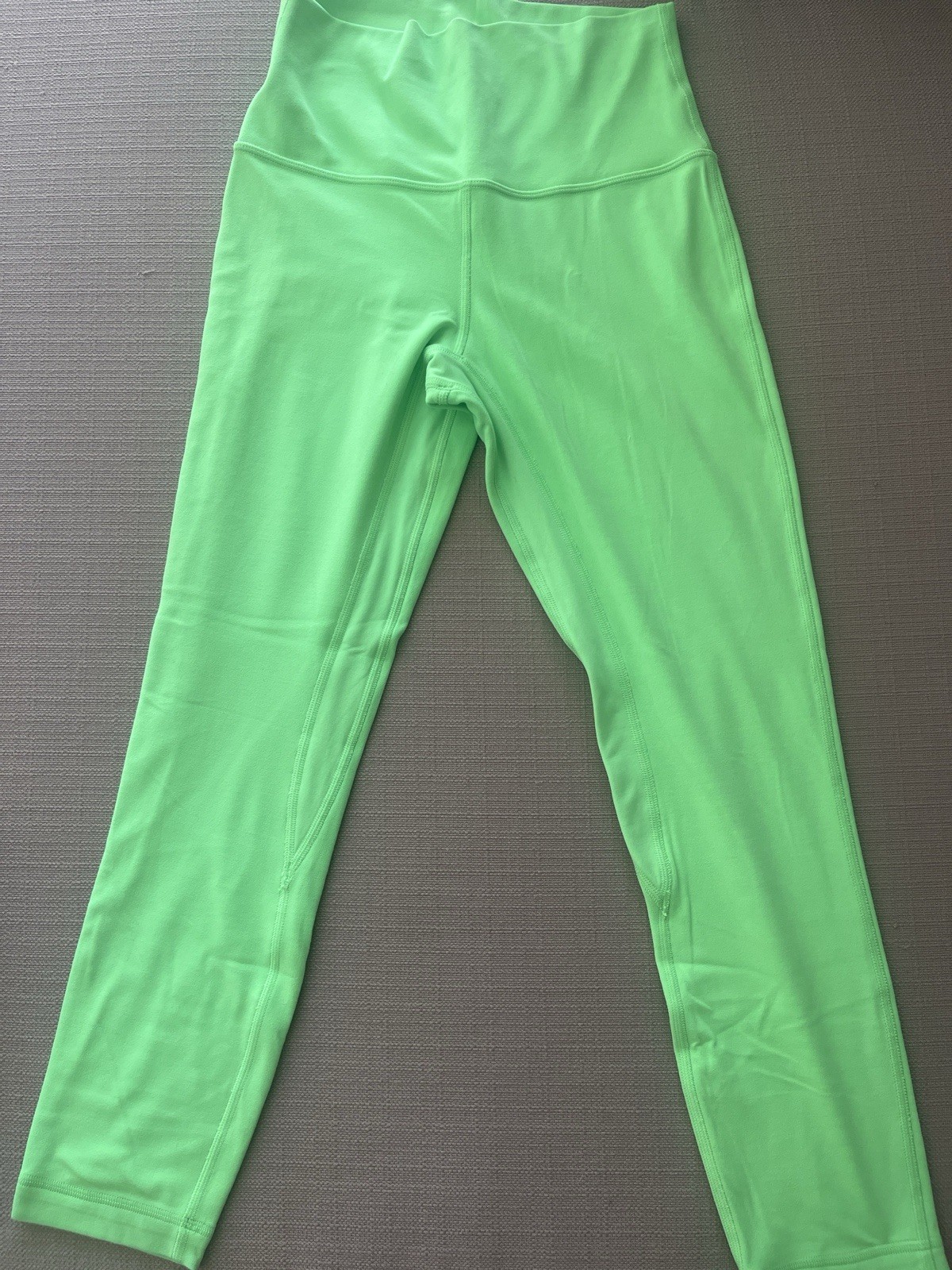 Lululemon Neon Green leggings. Great Condition, Never Worn . Size 2