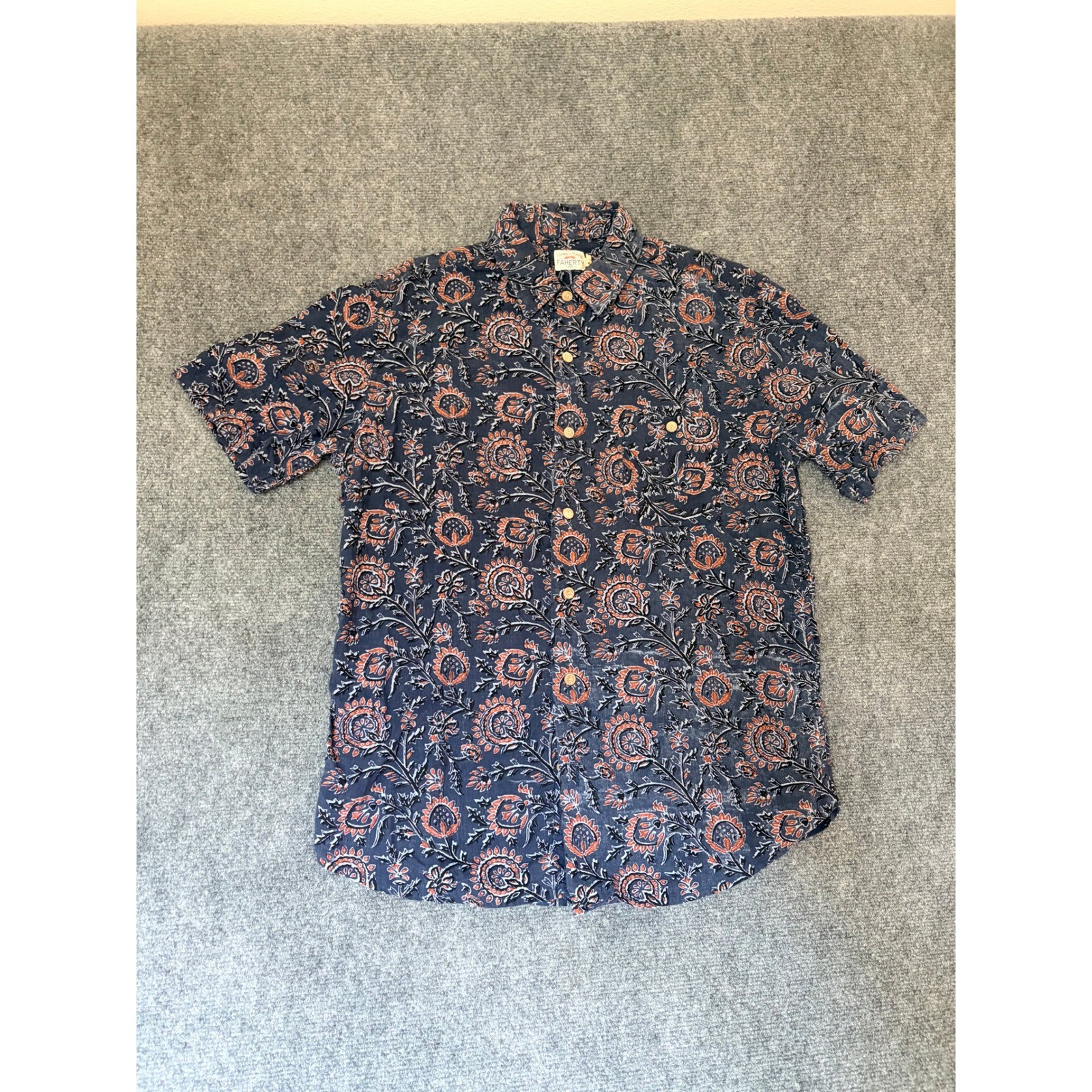 Faherty Brand Mens Navy Blue Floral Paisley Short Sleeve Coast Shirt Sz M Faherty Brand Mens Navy Blue Floral Paisley Short Sleeve Coast Shirt Sz M