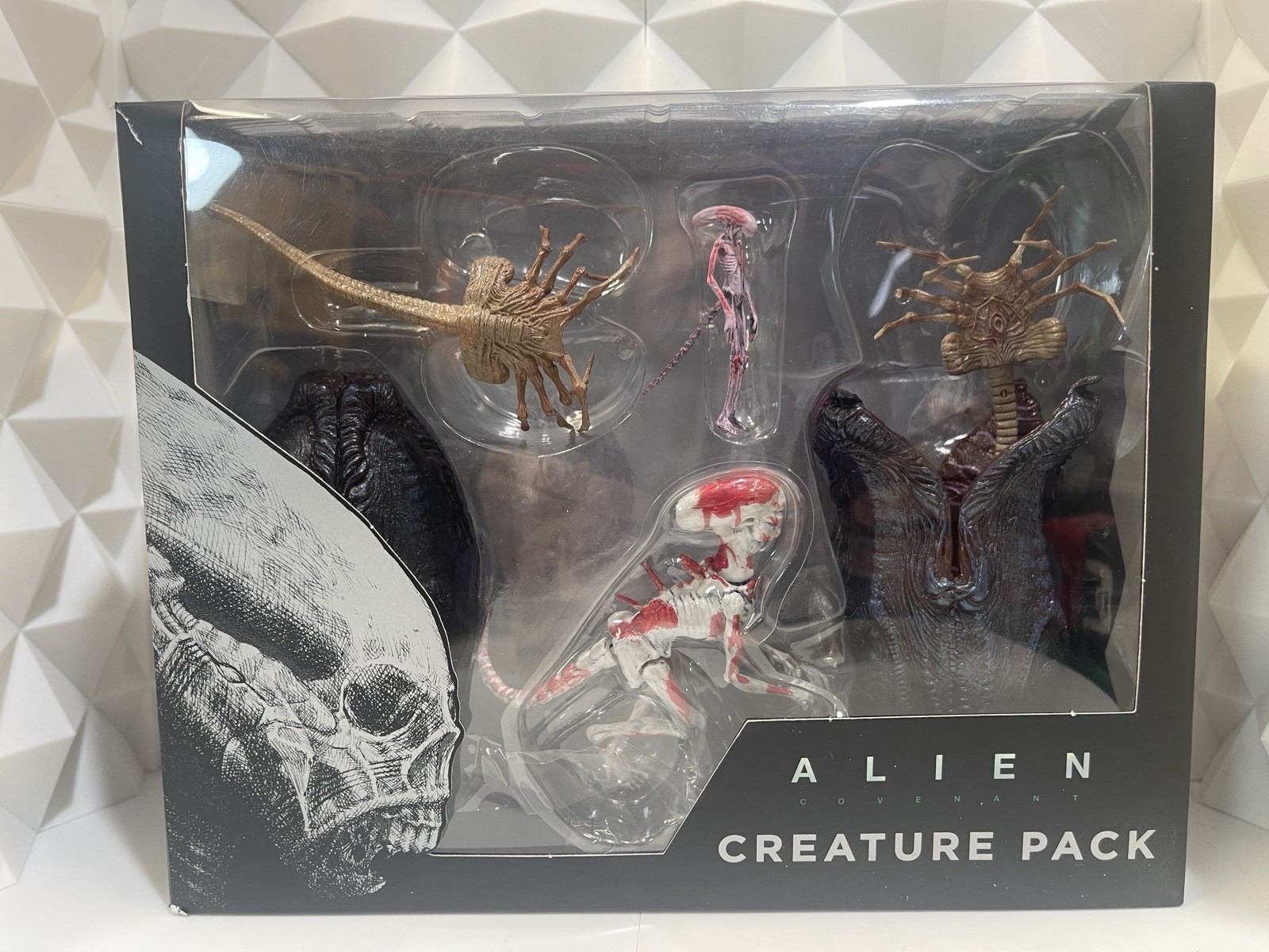 NECA Alien Covenant Creature Pack 2017 NECA Alien Covenant Creature Pack 2017