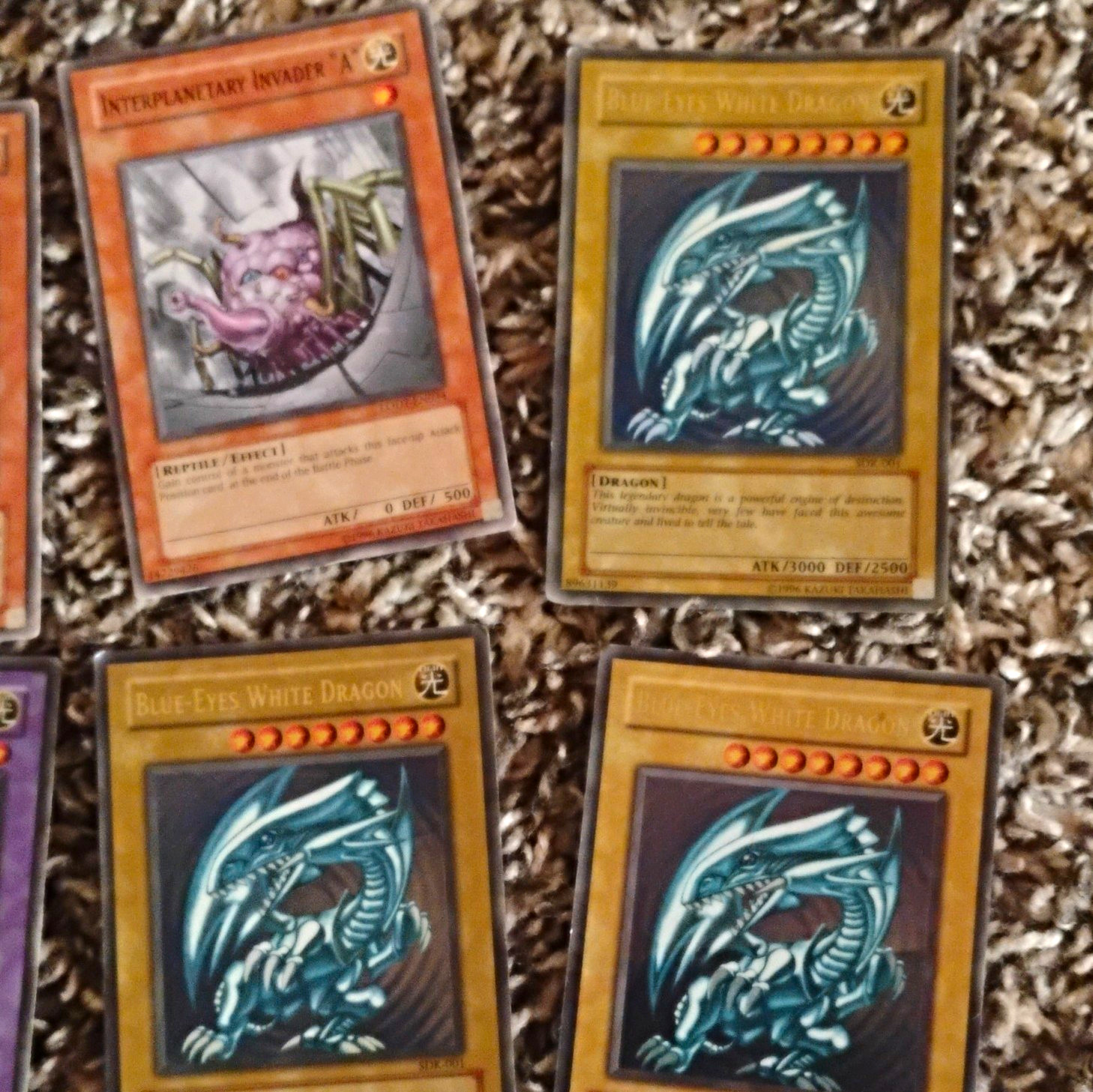 Konami Yu-Gi-Oh Blue-Eyes White Dragon & Ultimate Dragon Lot 9 LOB 1st Ed EN Konami Yu-Gi-Oh Blue-Eyes White Dragon & Ultimate Dragon Lot 9 LOB 1st Ed EN